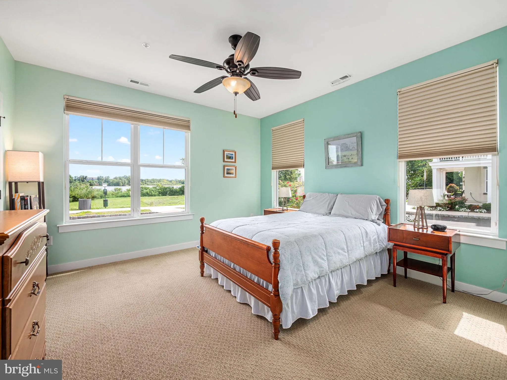 Bensalem, Pennsylvania 19020, United States, 3 Bedrooms Bedrooms, ,4 BathroomsBathrooms,Residential,Coming Soon,197527