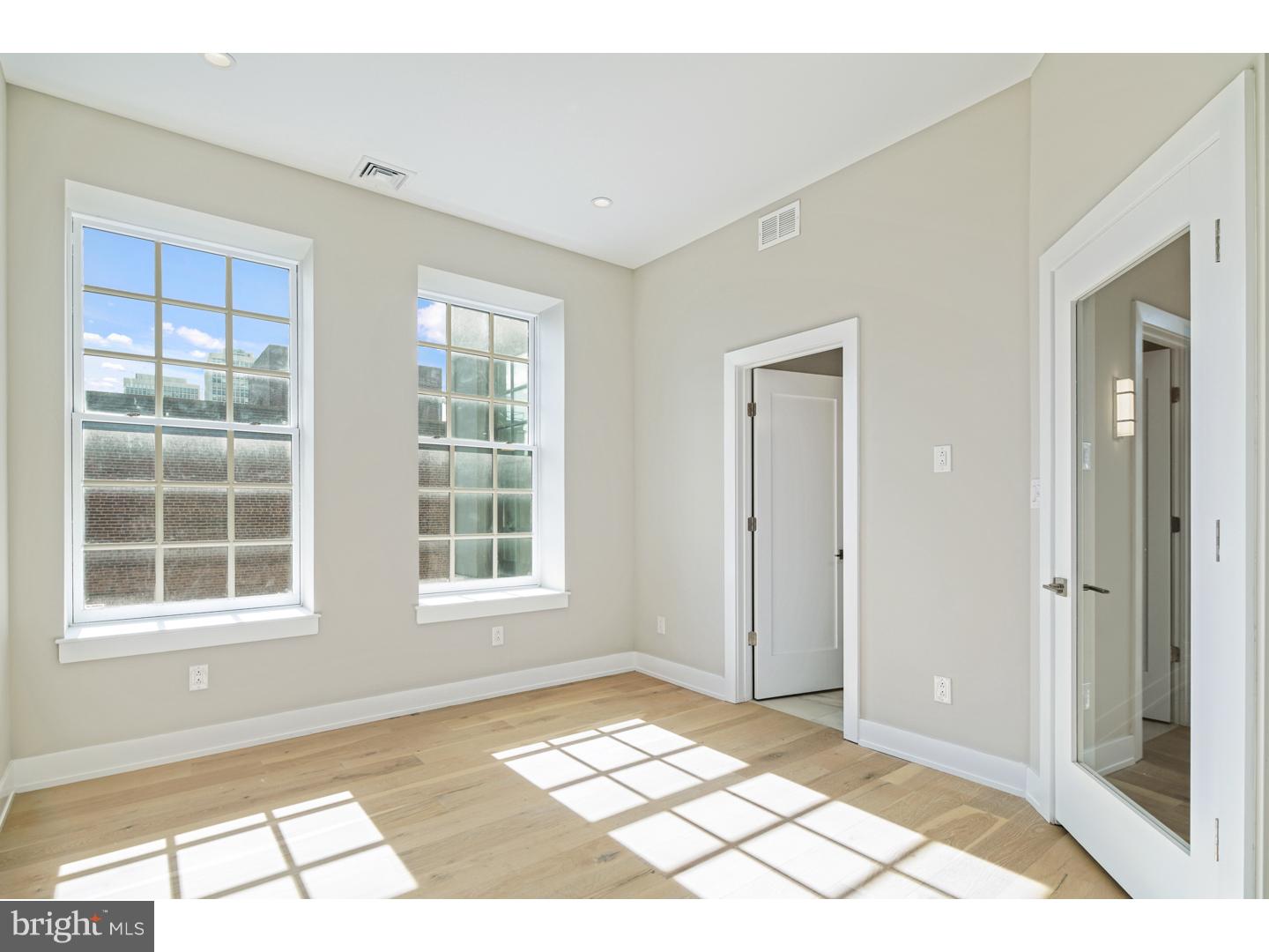 OLD CITY - Residential