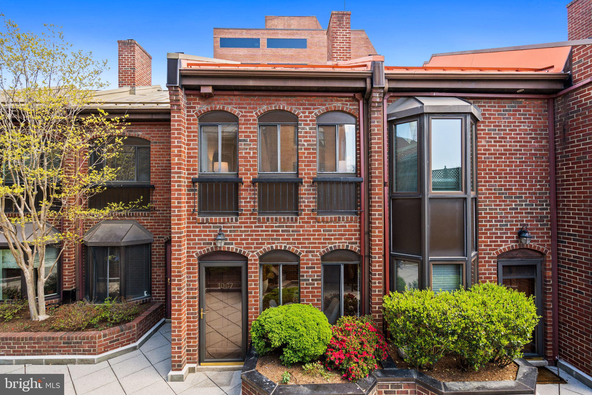 1007 PAPER MILL COURT NW 1007