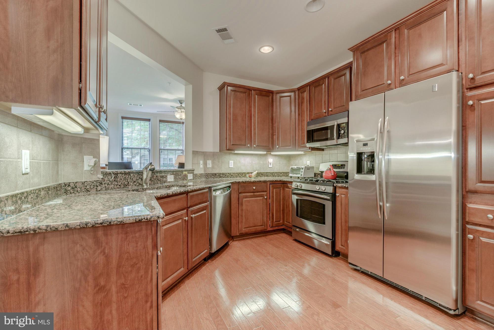 CAMERON STATION - Residential