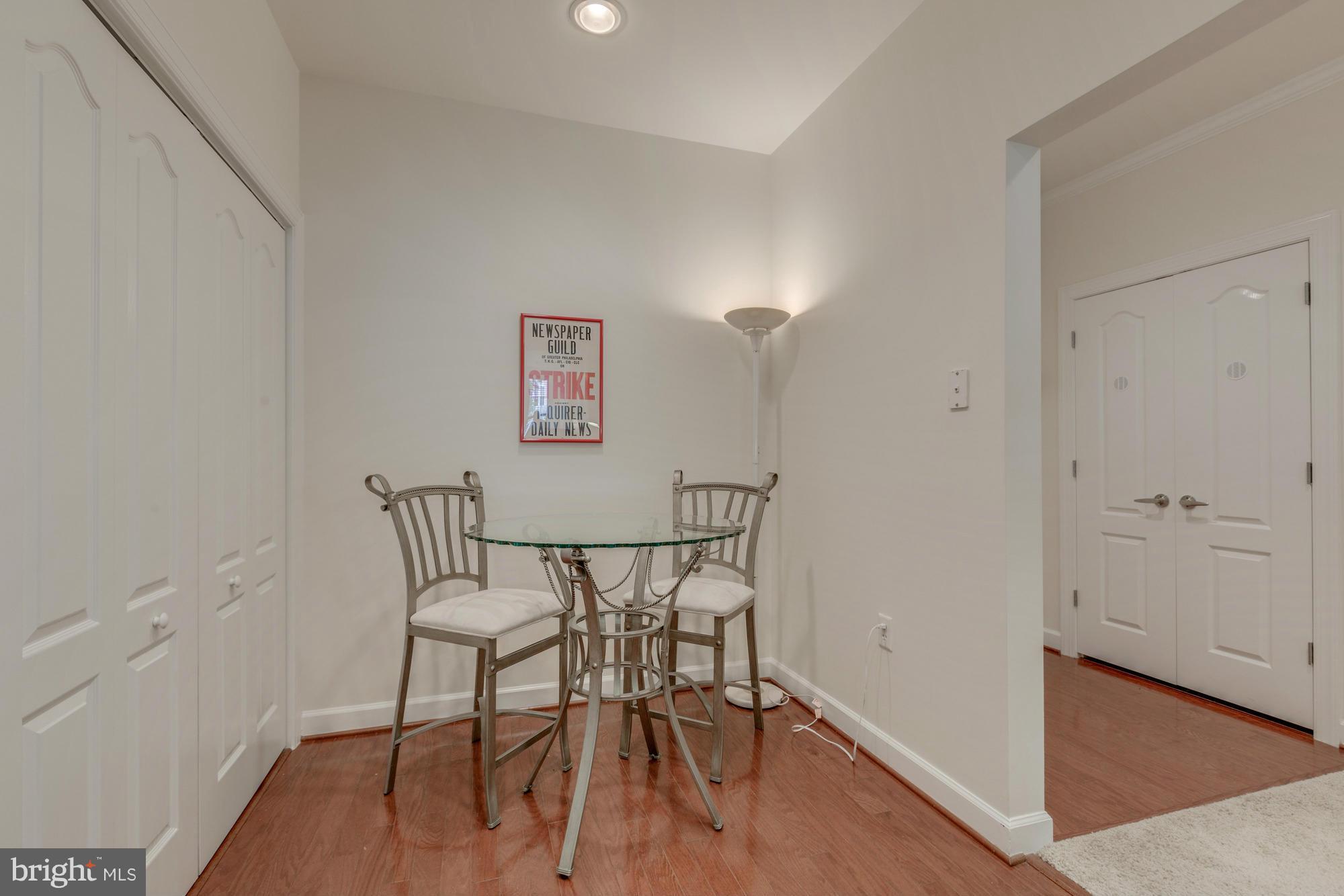 CAMERON STATION - Residential