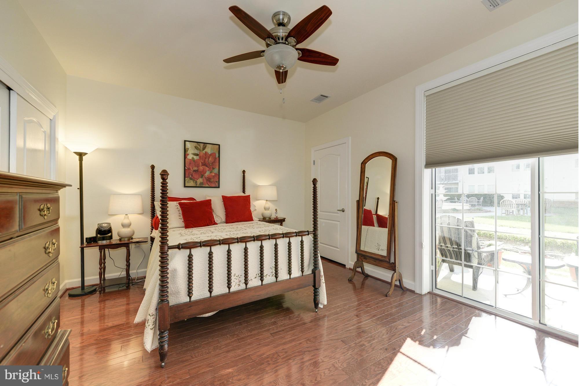 CAMERON STATION - Residential