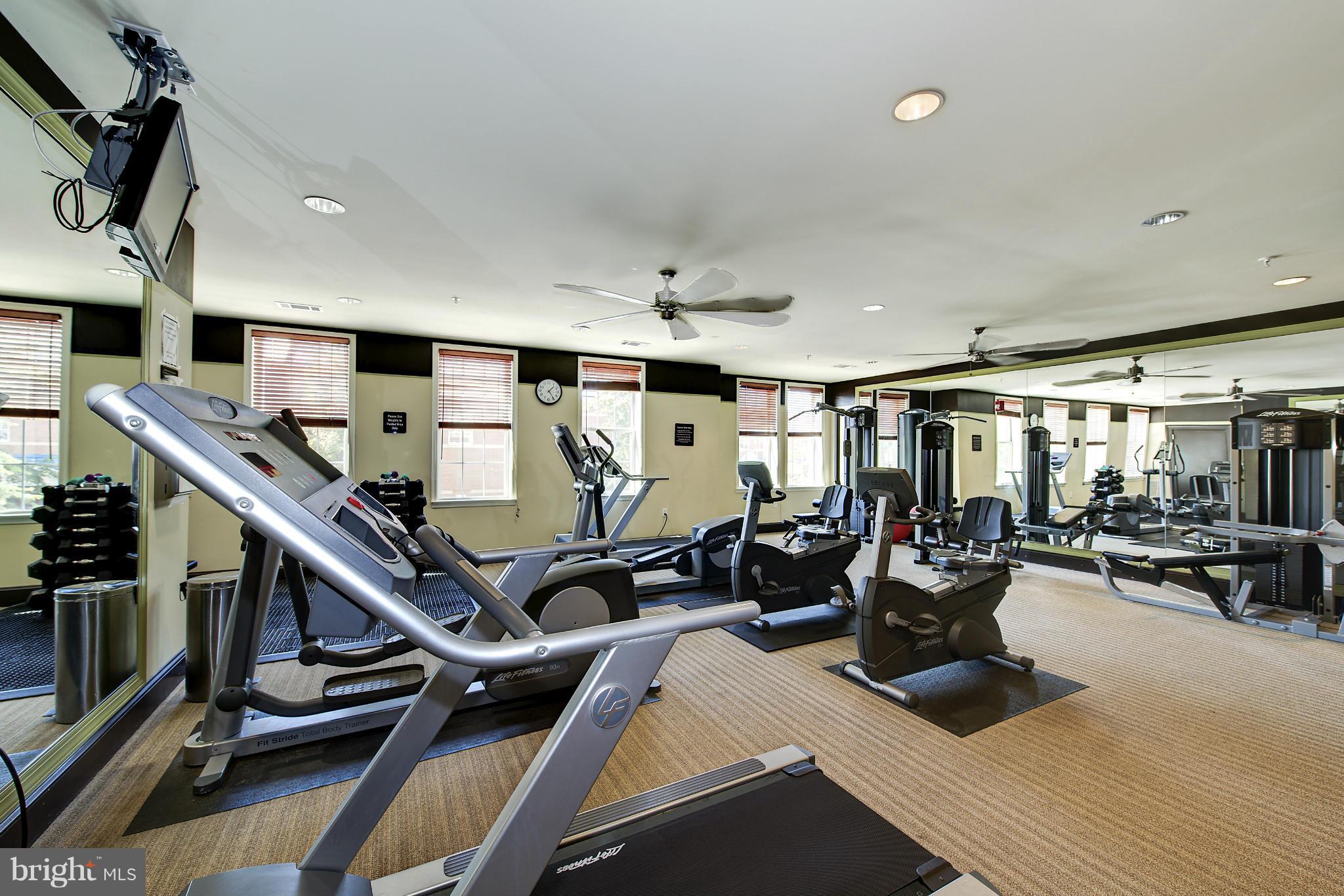 CAMERON STATION - Residential