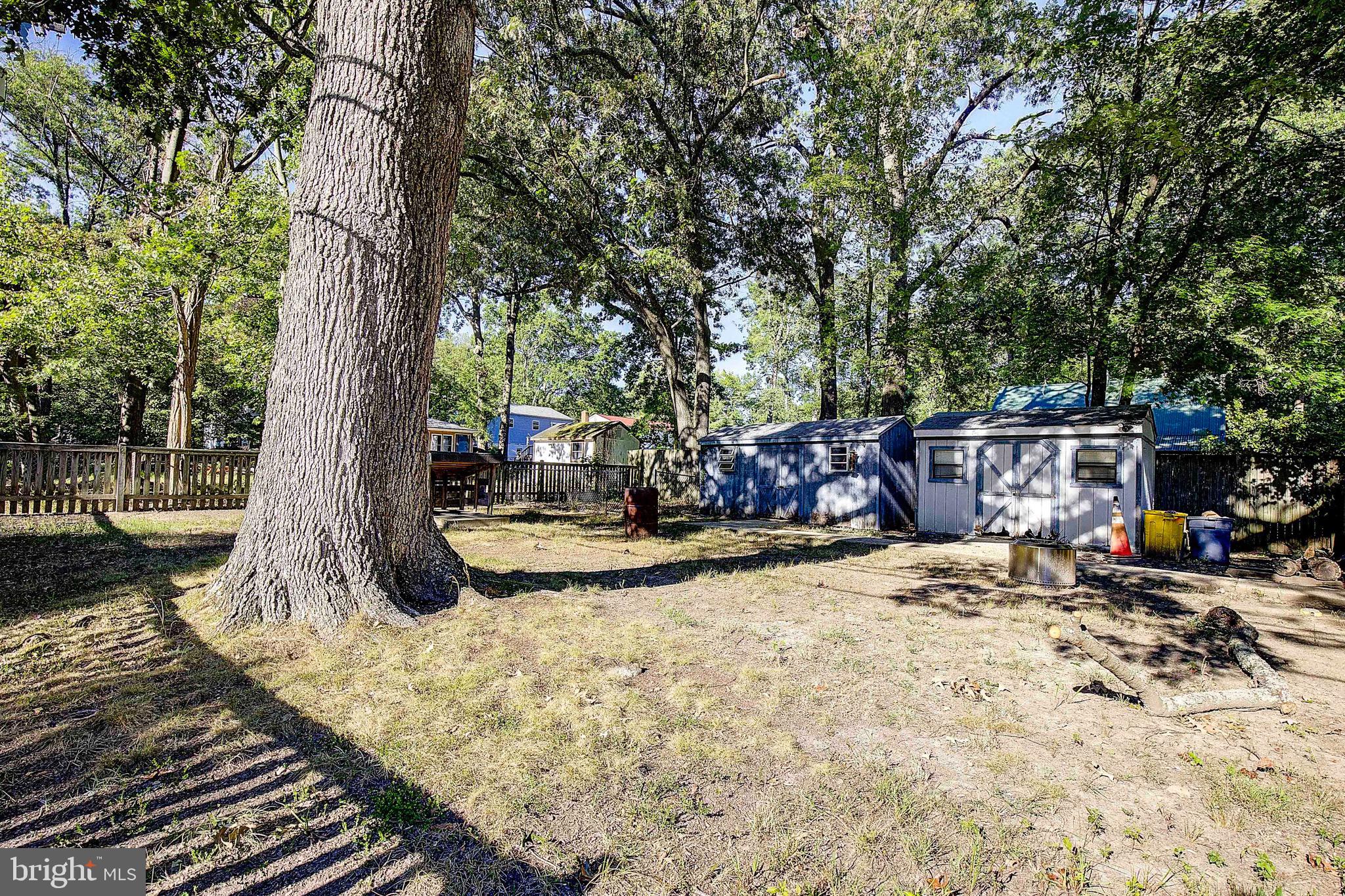 FRANKLIN MANOR BEACH - Residential