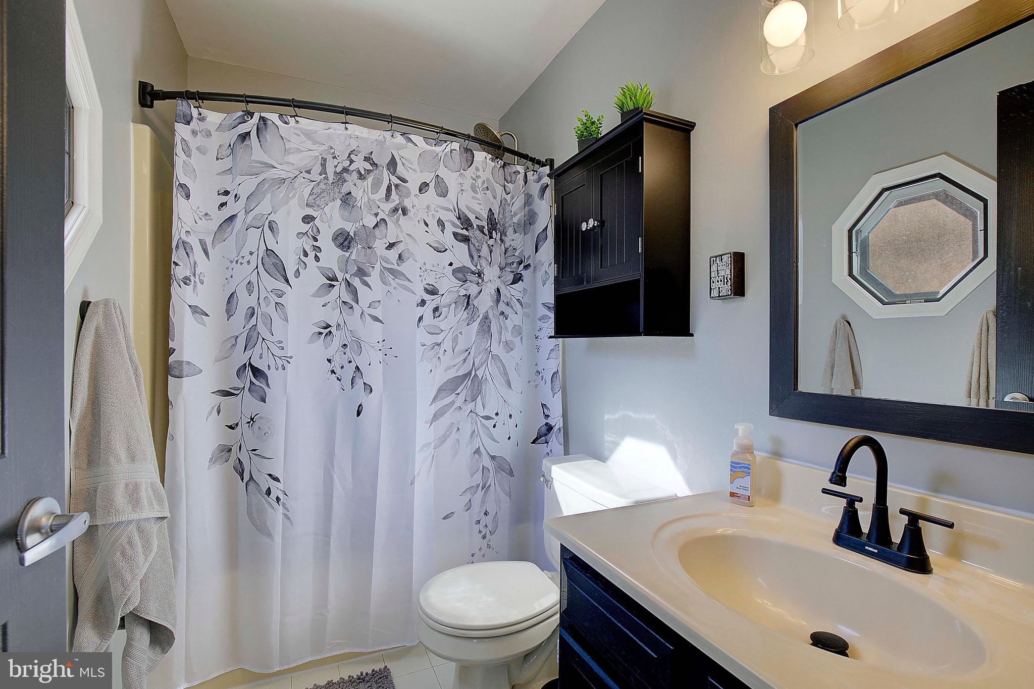 FRANKLIN MANOR BEACH - Residential