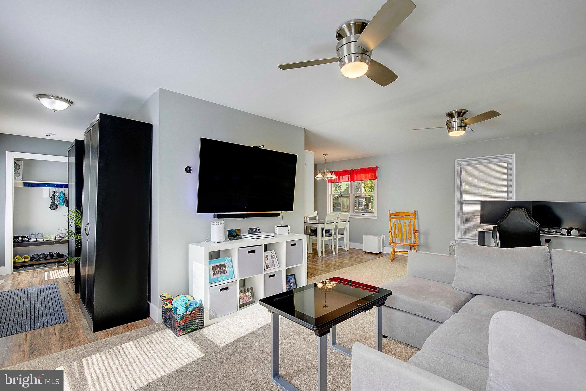 FRANKLIN MANOR BEACH - Residential