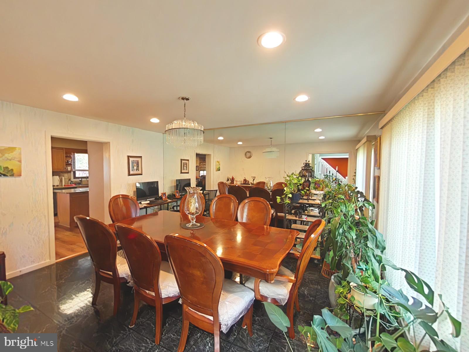 206 STEEPLECHASE DRIVE
