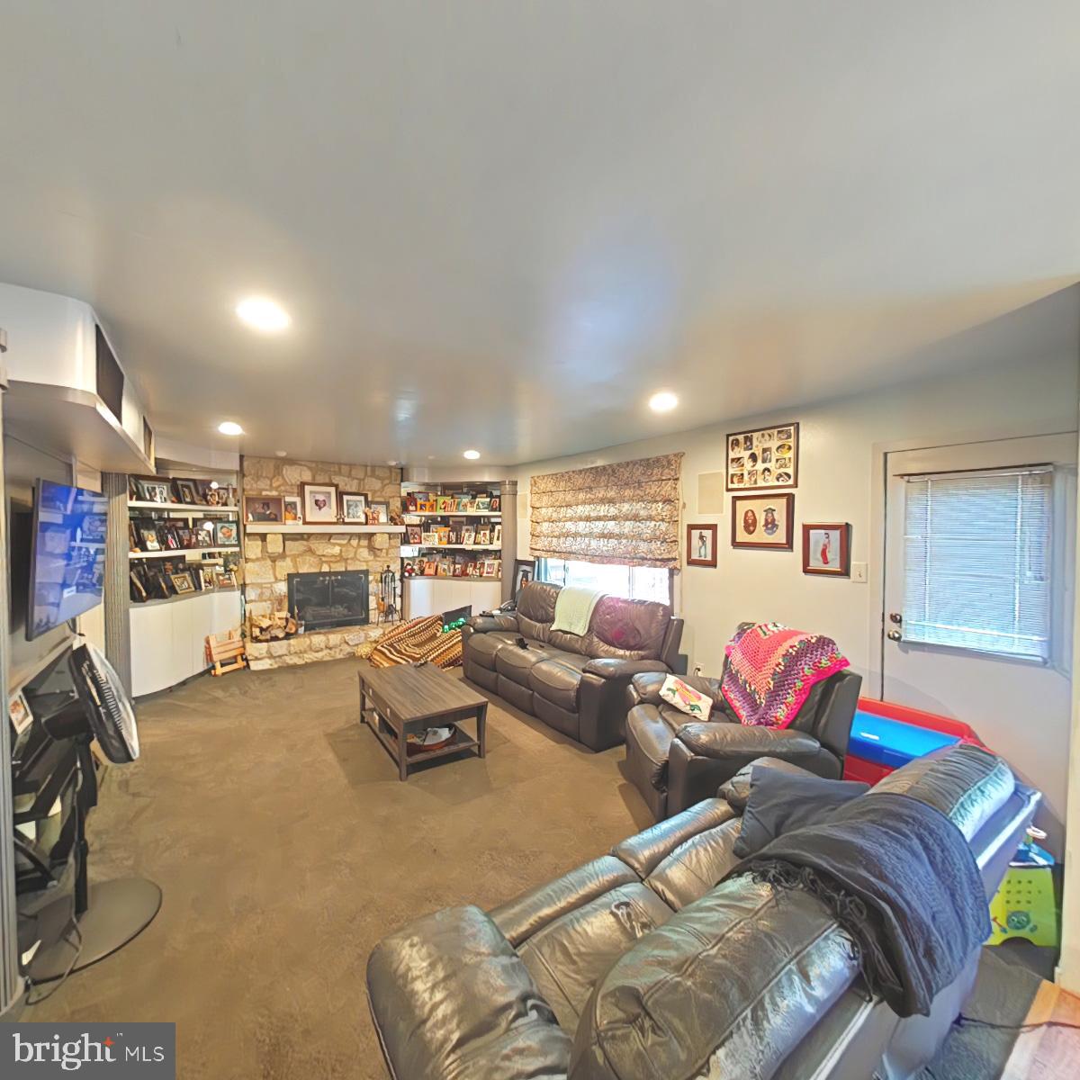 RIDINGS OF MNTGMRY - Residential