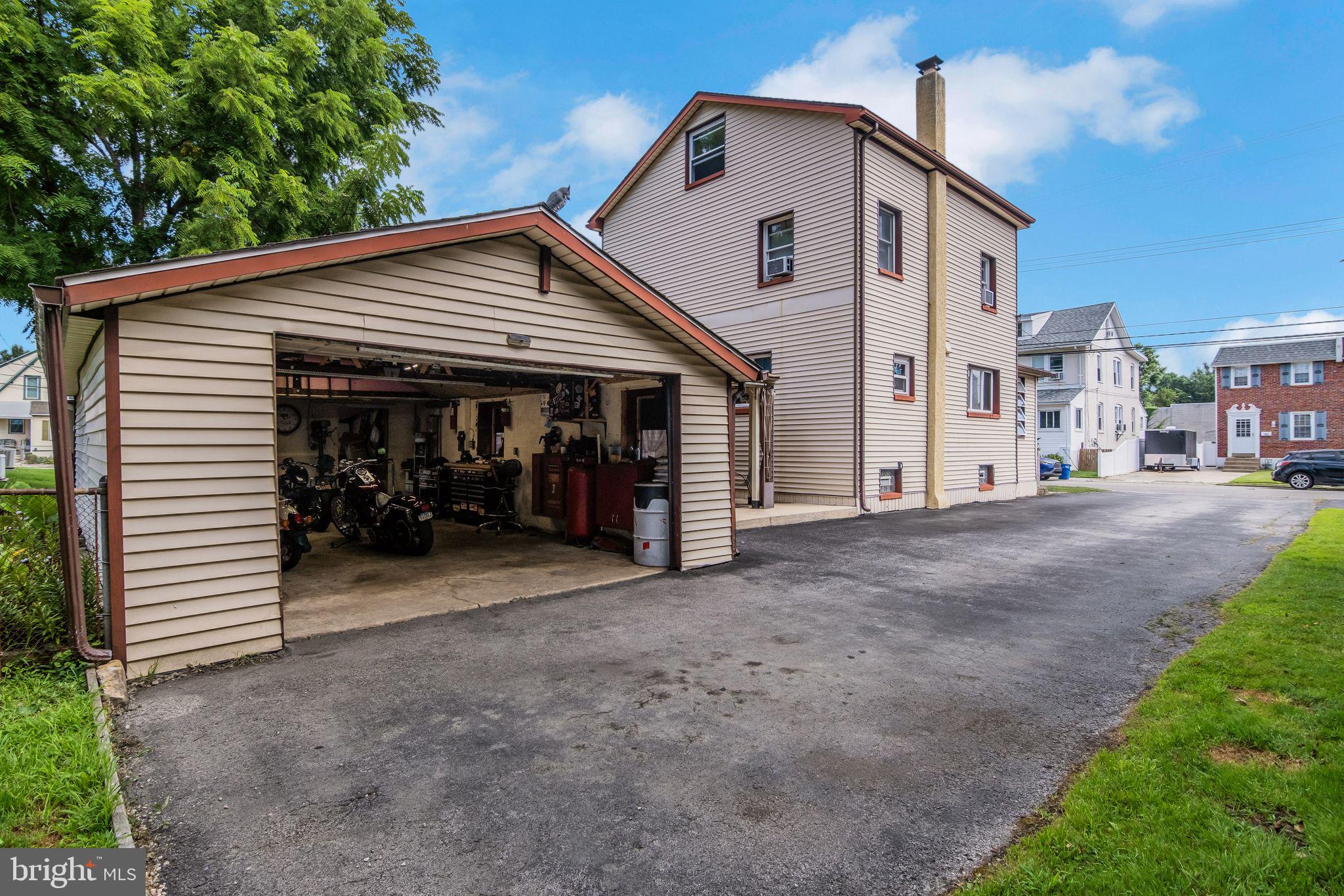 361 AMOSLAND ROAD