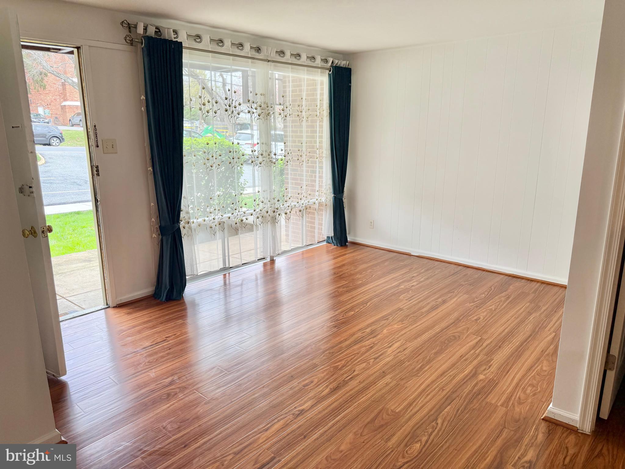 WOODMONT SPRINGS - Residential