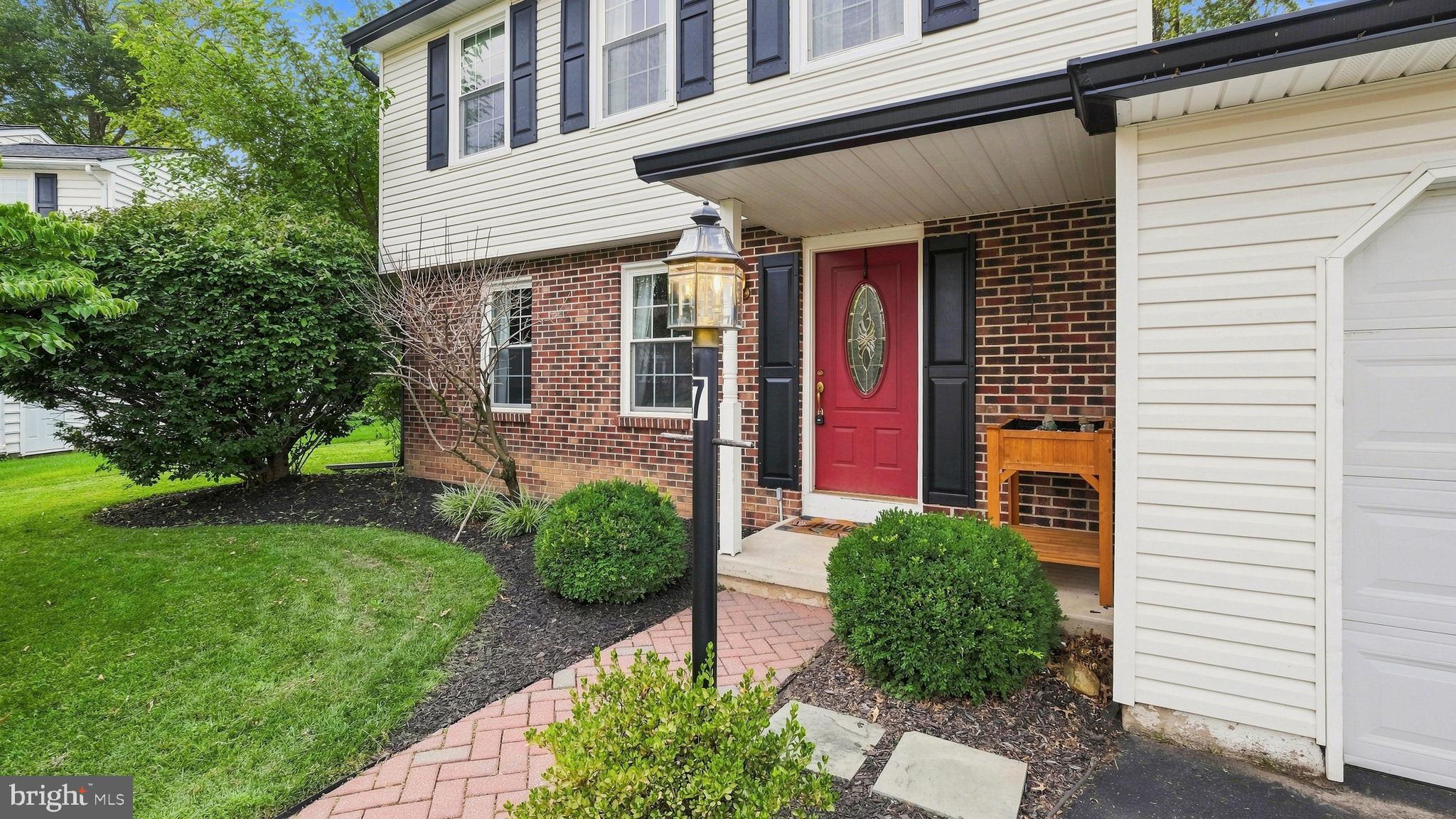 7 CHESWYCK CIRCLE