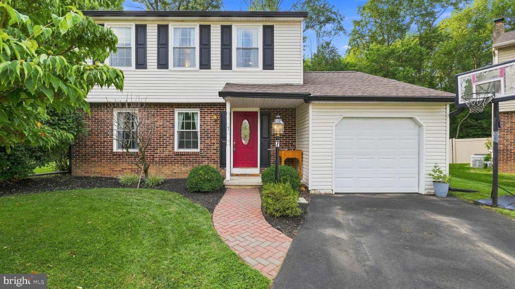 Photo of 7 Cheswyck Circle, HORSHAM, PA 19044 (MLS # PAMC2191200)