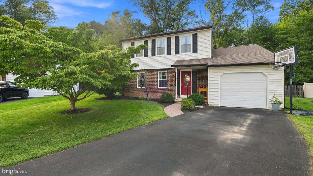 Photo of 7 Cheswyck Circle, HORSHAM, PA 19044 (MLS # PAMC2191200)