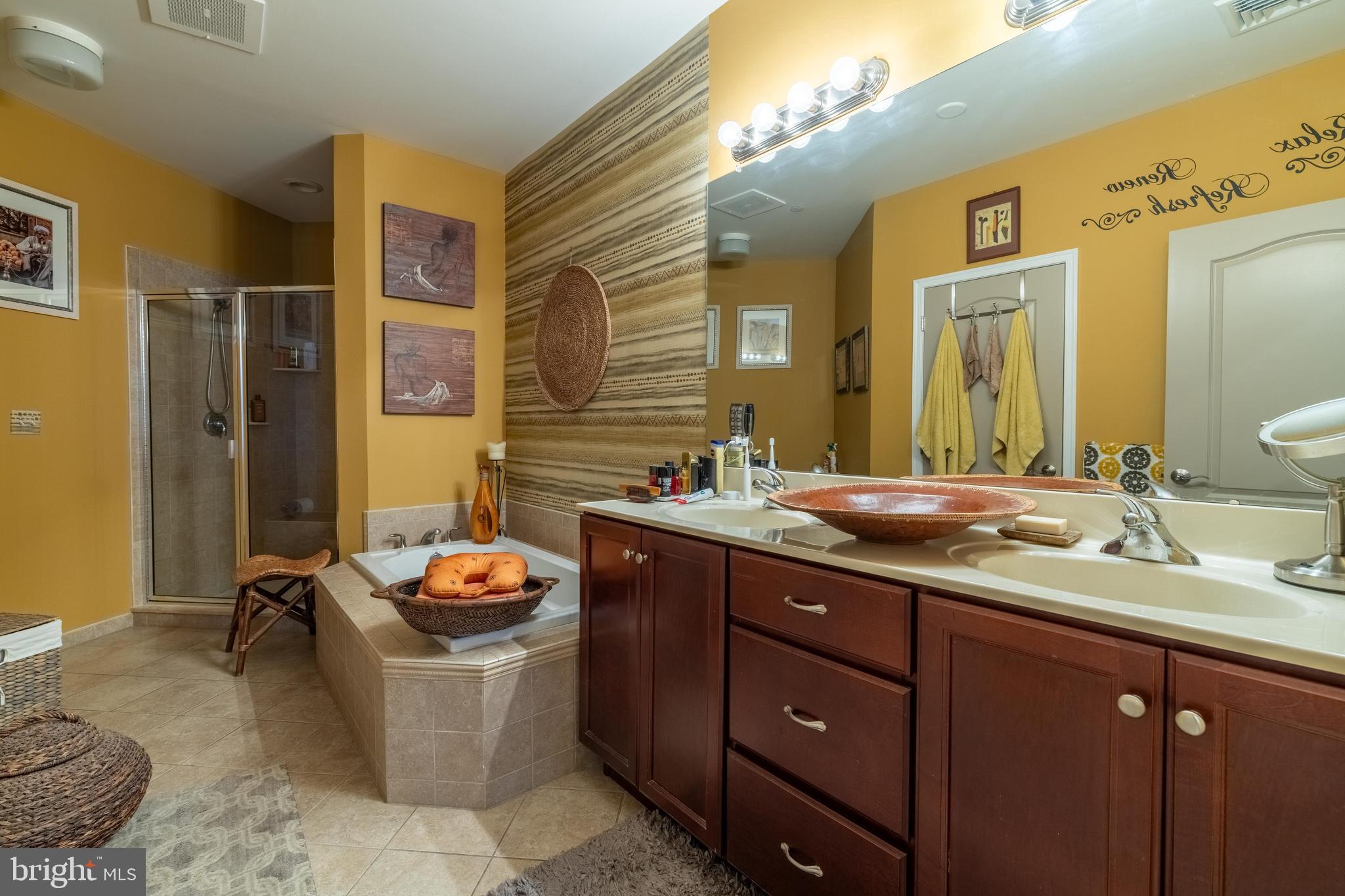 HUNTINGDON PLACE - Residential