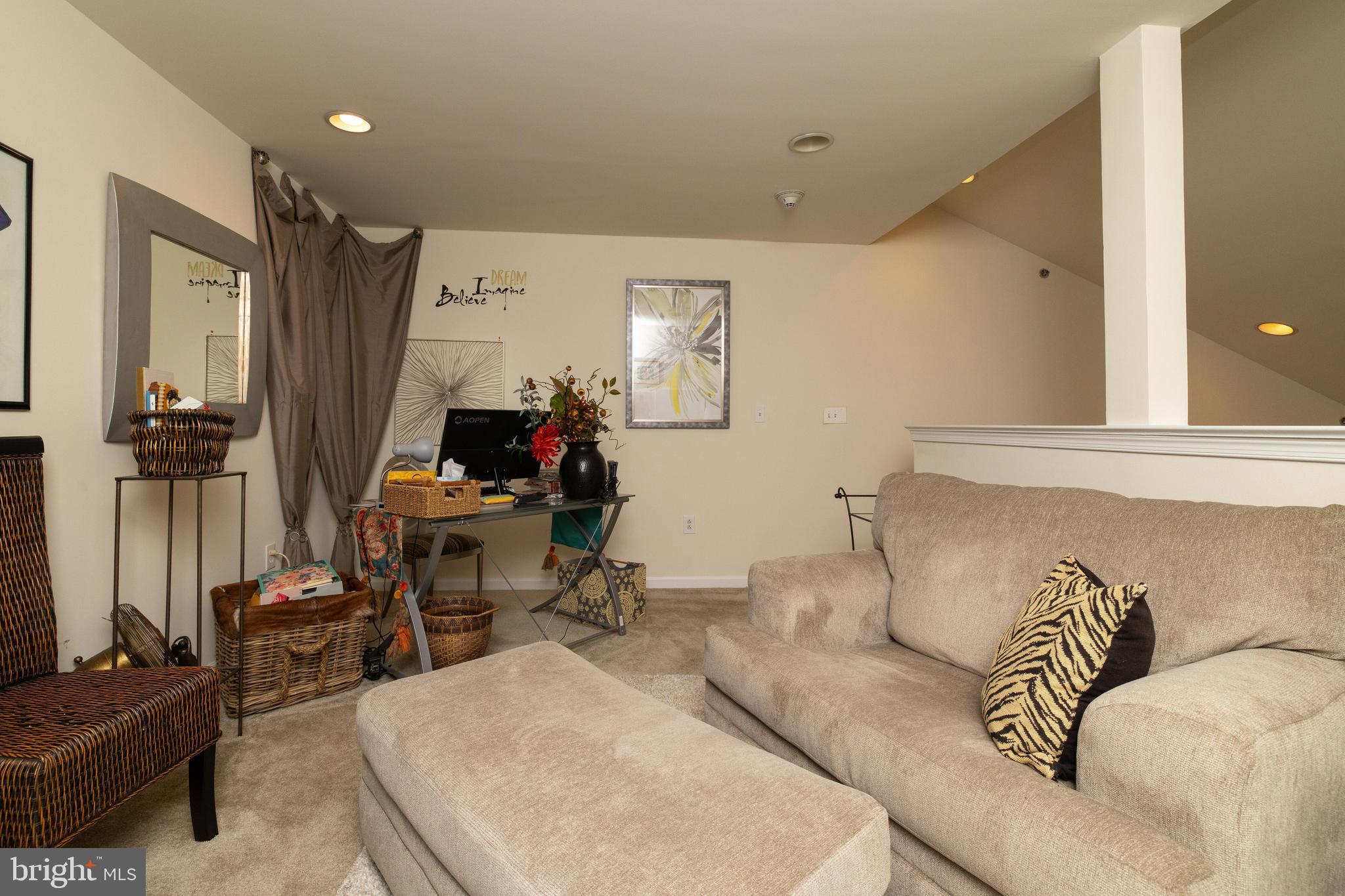 HUNTINGDON PLACE - Residential