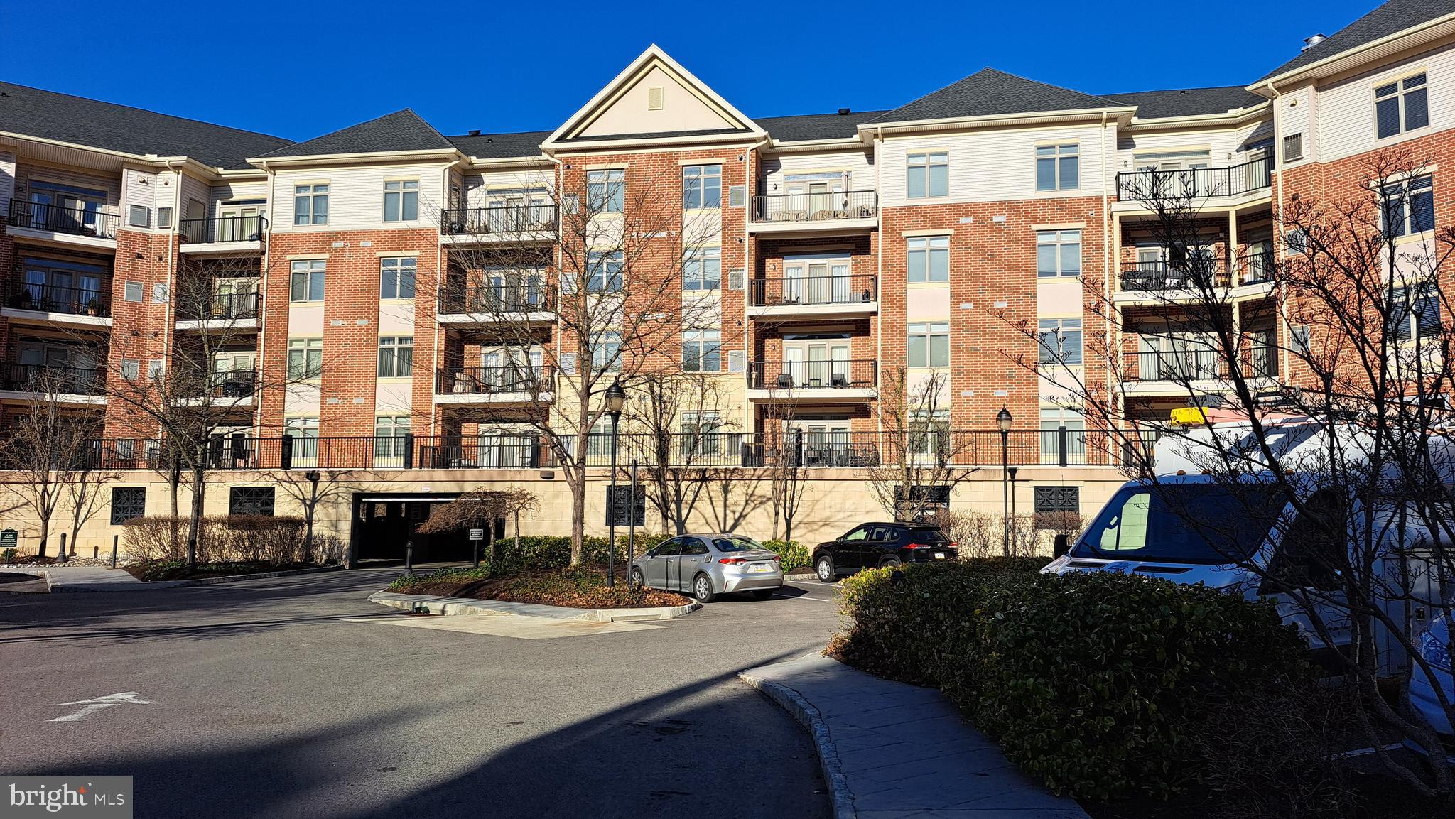 HUNTINGDON PLACE - Residential