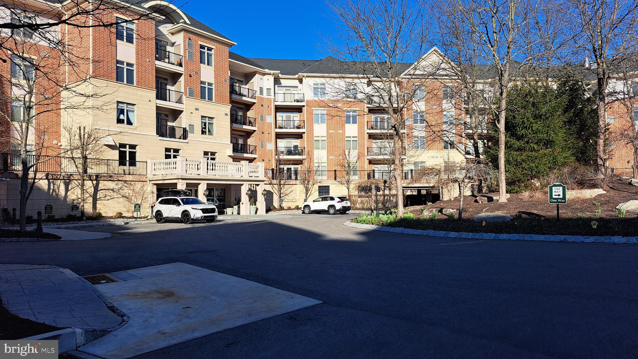 HUNTINGDON PLACE - Residential