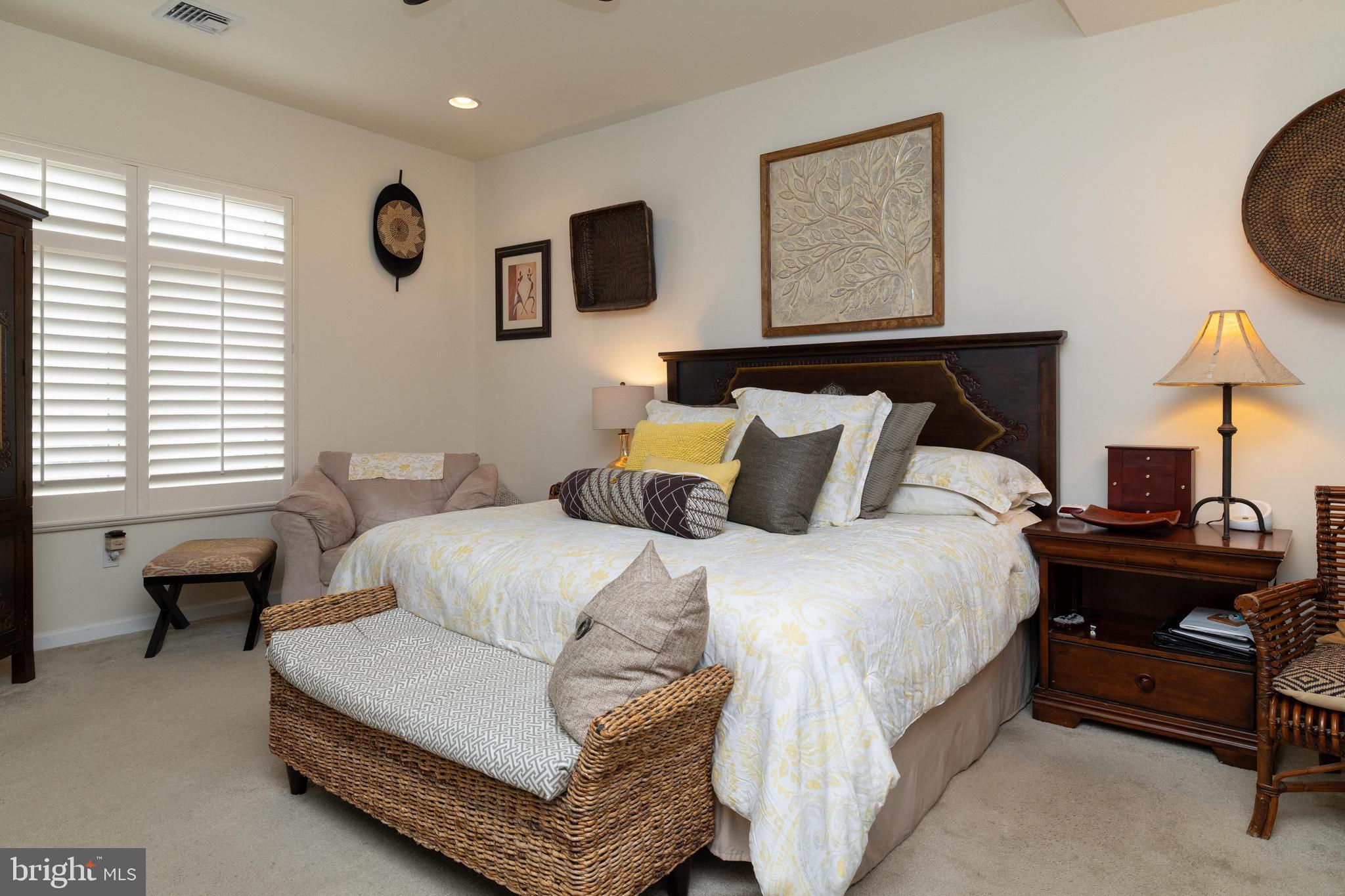 HUNTINGDON PLACE - Residential