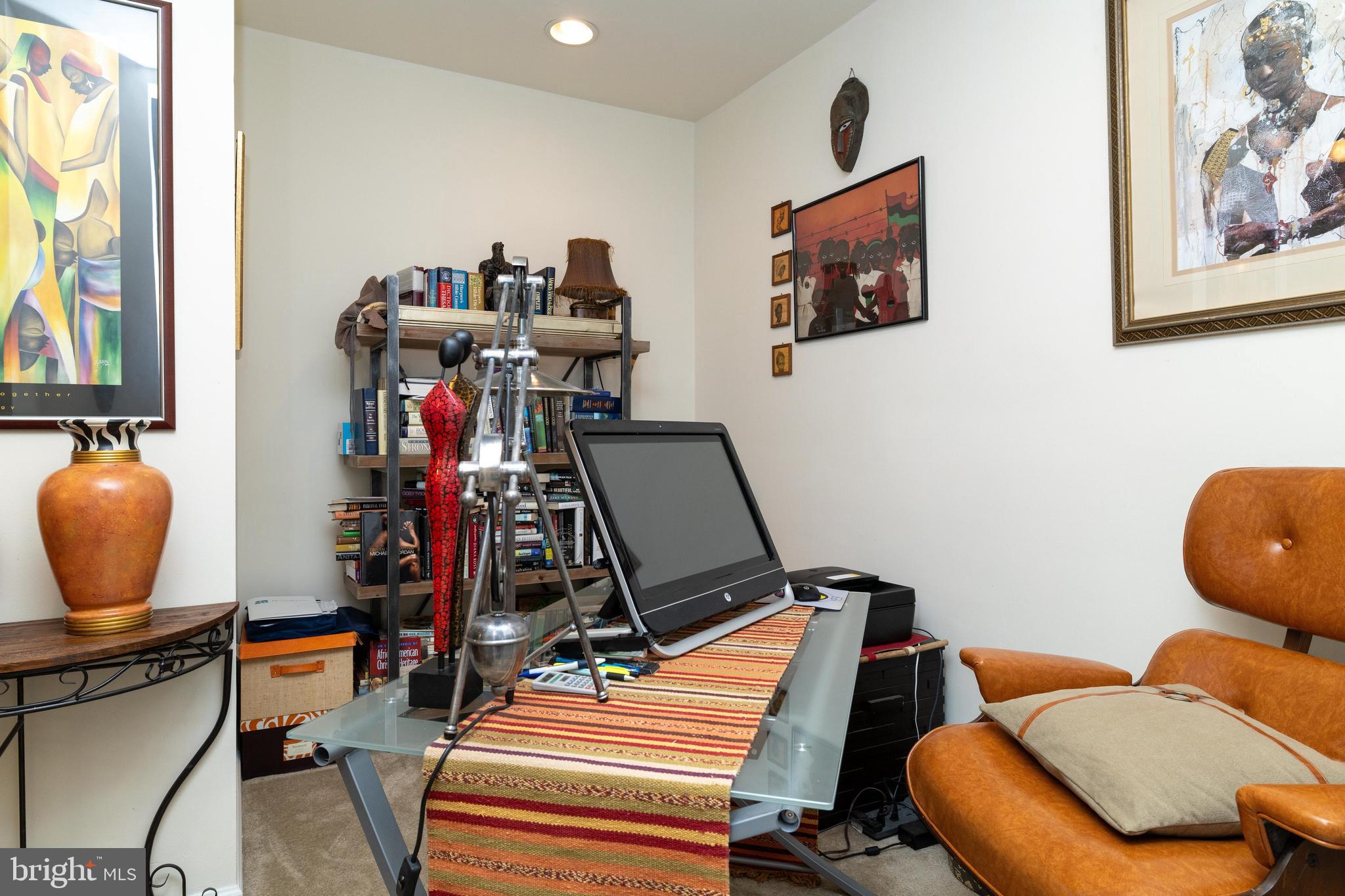 HUNTINGDON PLACE - Residential