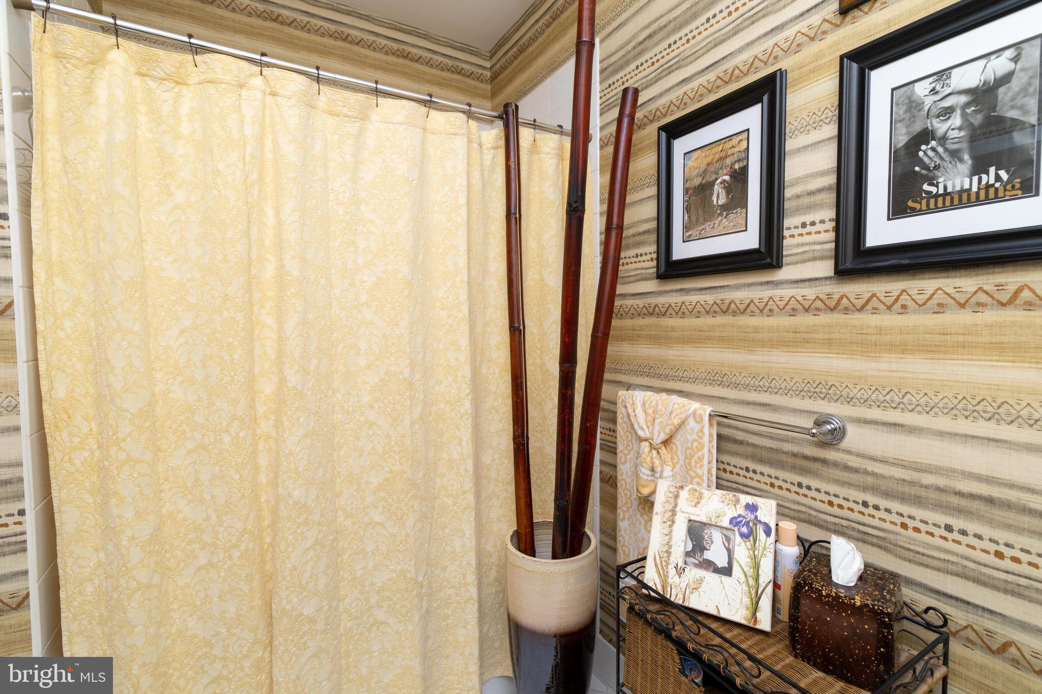 HUNTINGDON PLACE - Residential