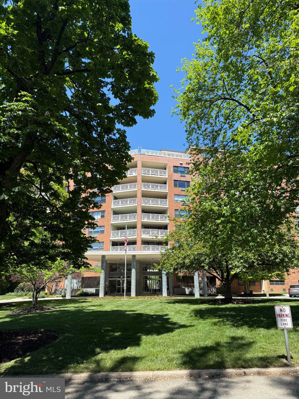 ELKINS PARK HOUSE - Residential