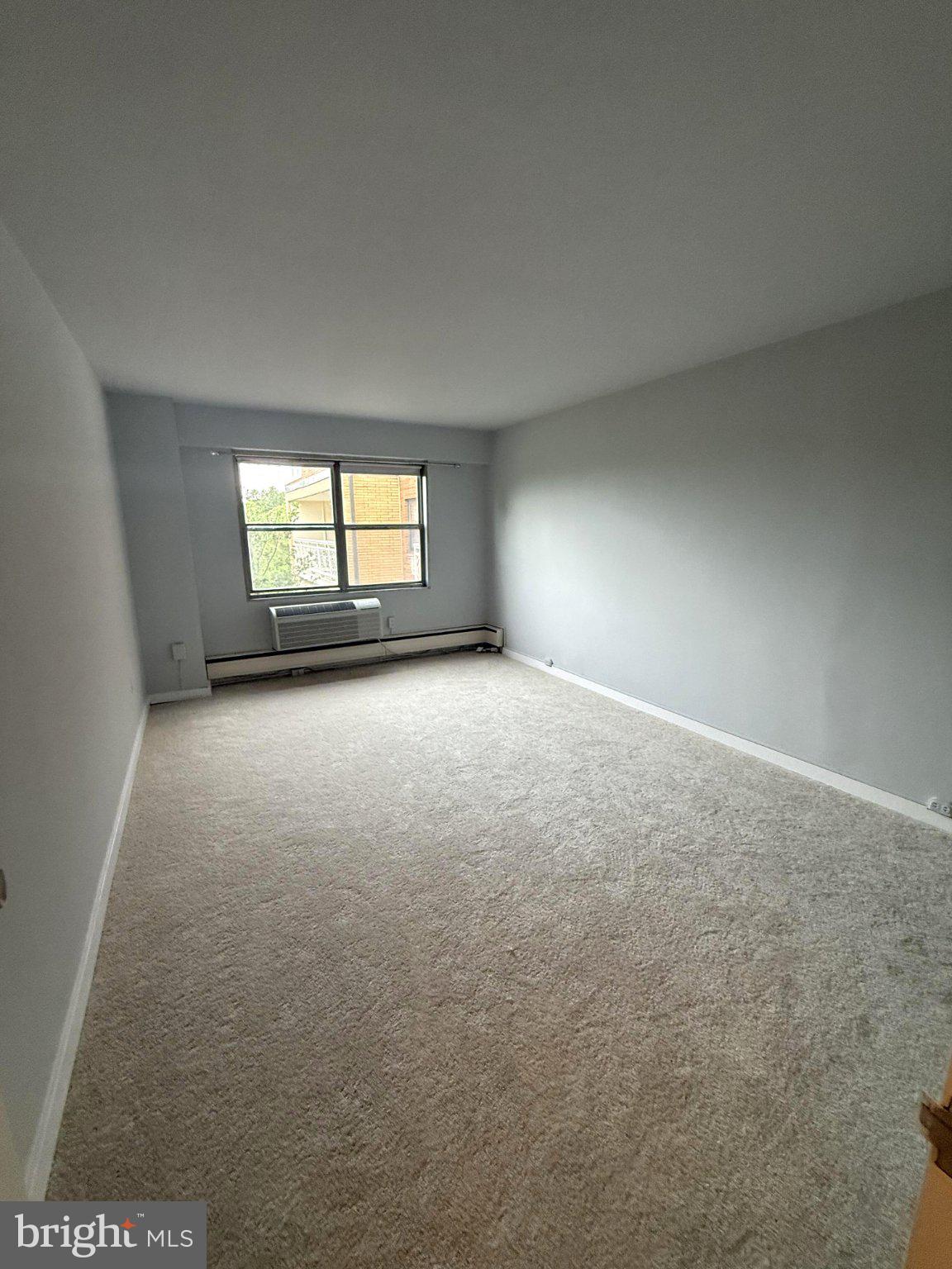 ELKINS PARK HOUSE - Residential