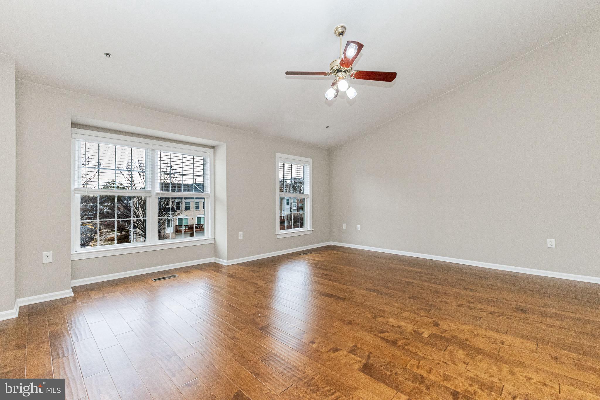 CARRIAGE PARK - Residential