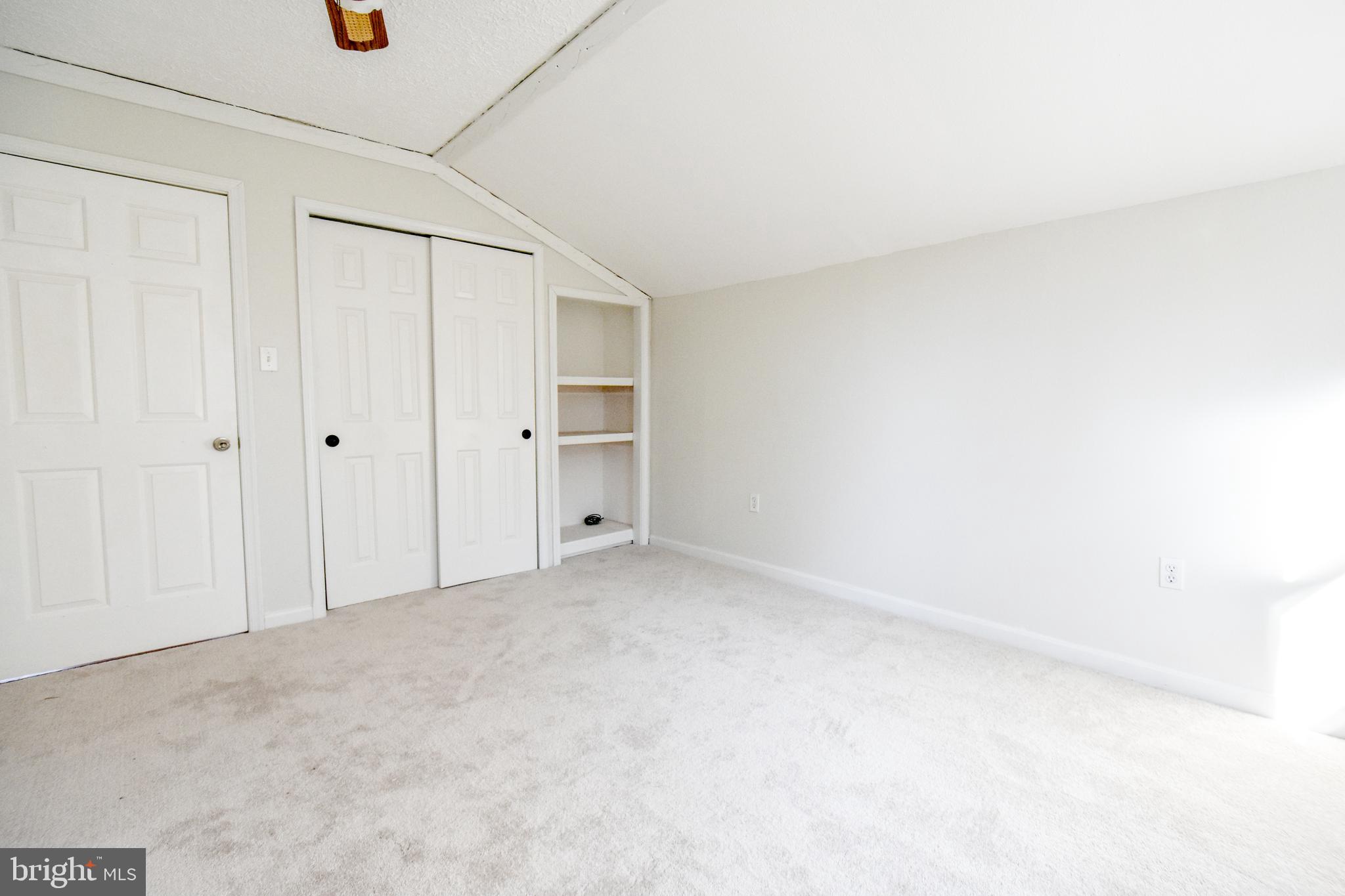 HOLLAND CLIFF SHORES - Residential Lease