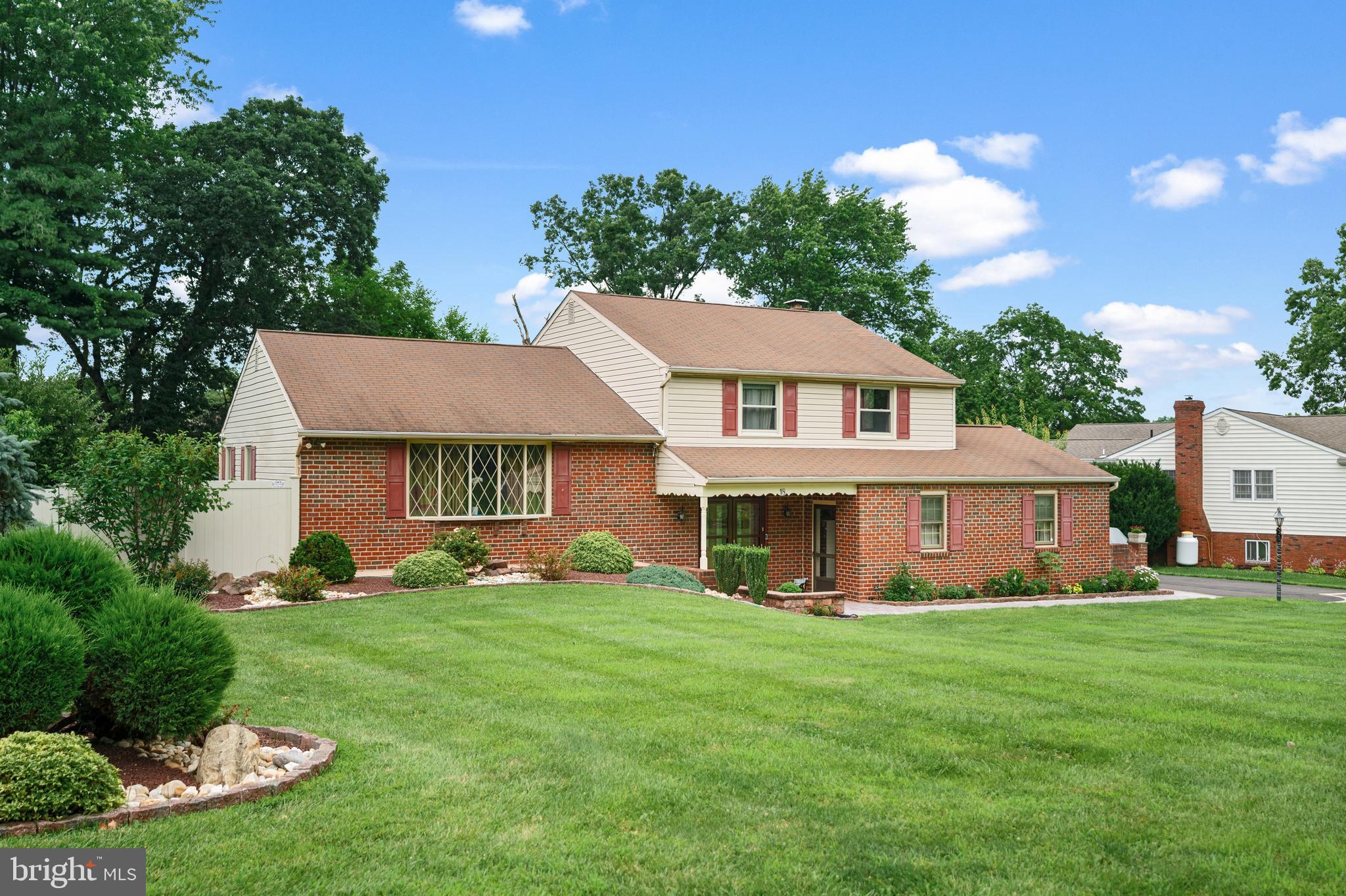 18 DAFFODIL DRIVE