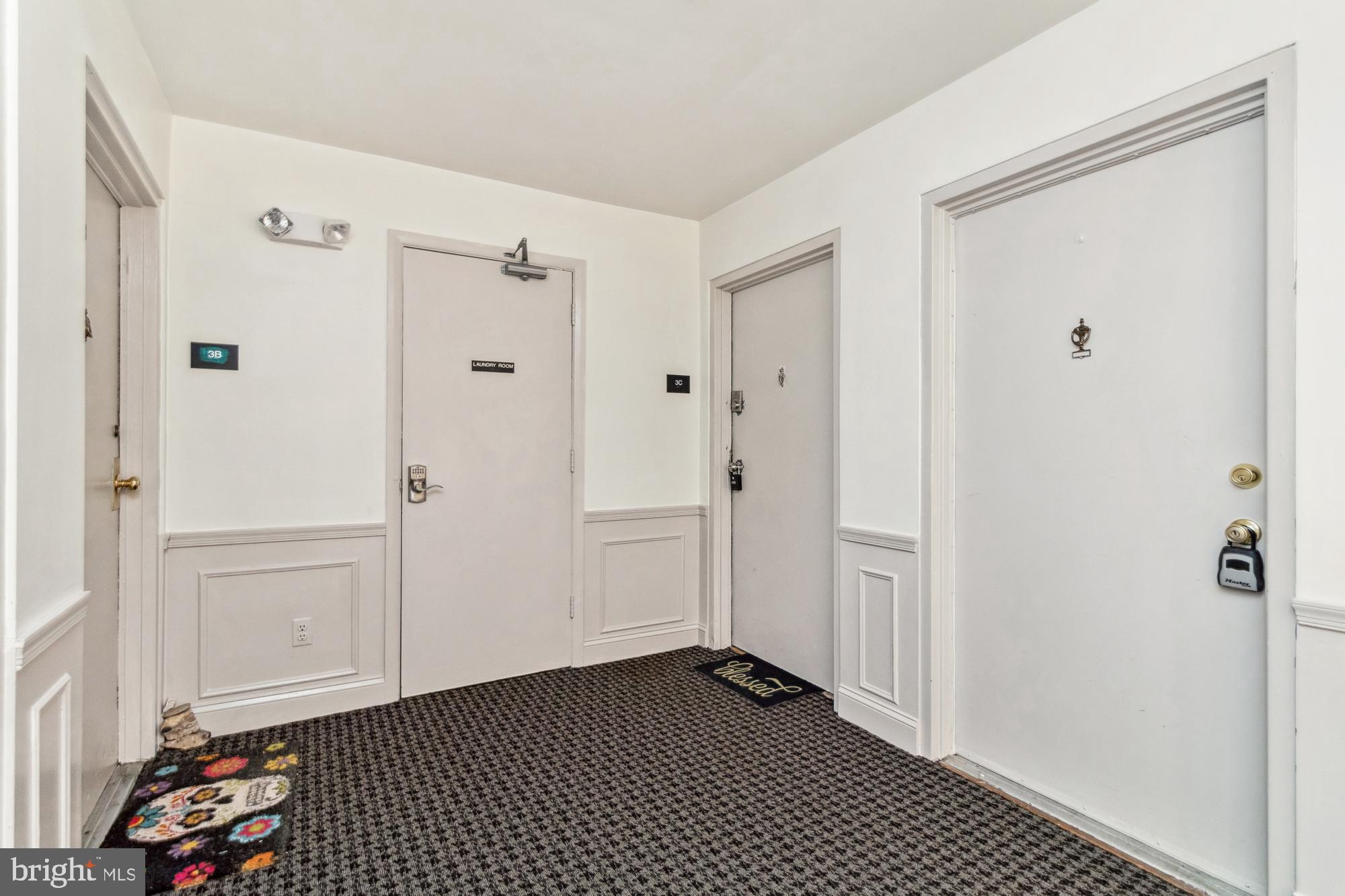 HOMELAND SOUTHWAY - Residential