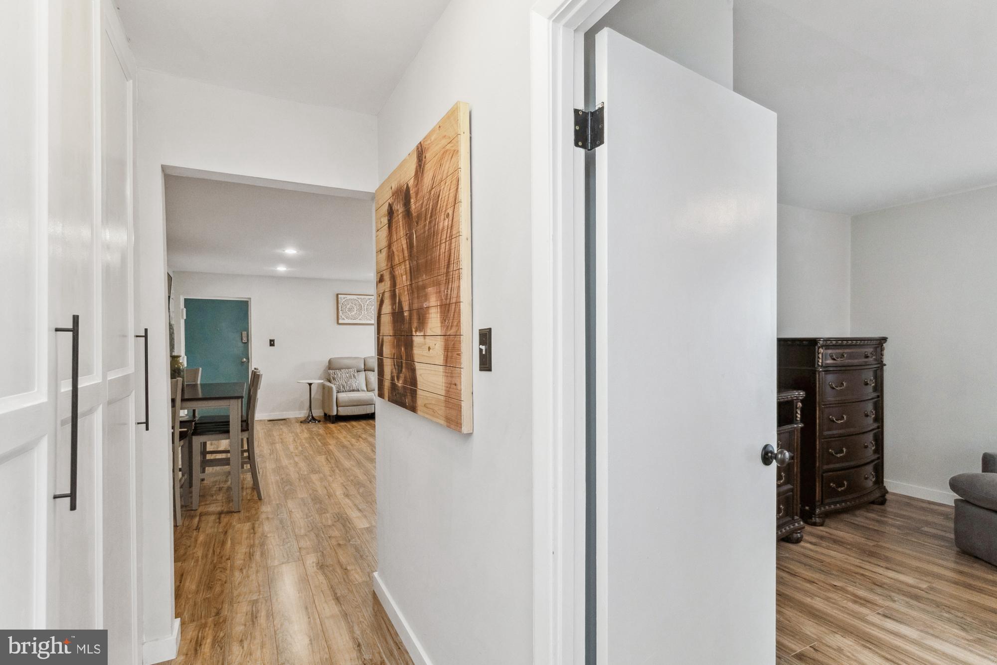 HOMELAND SOUTHWAY - Residential