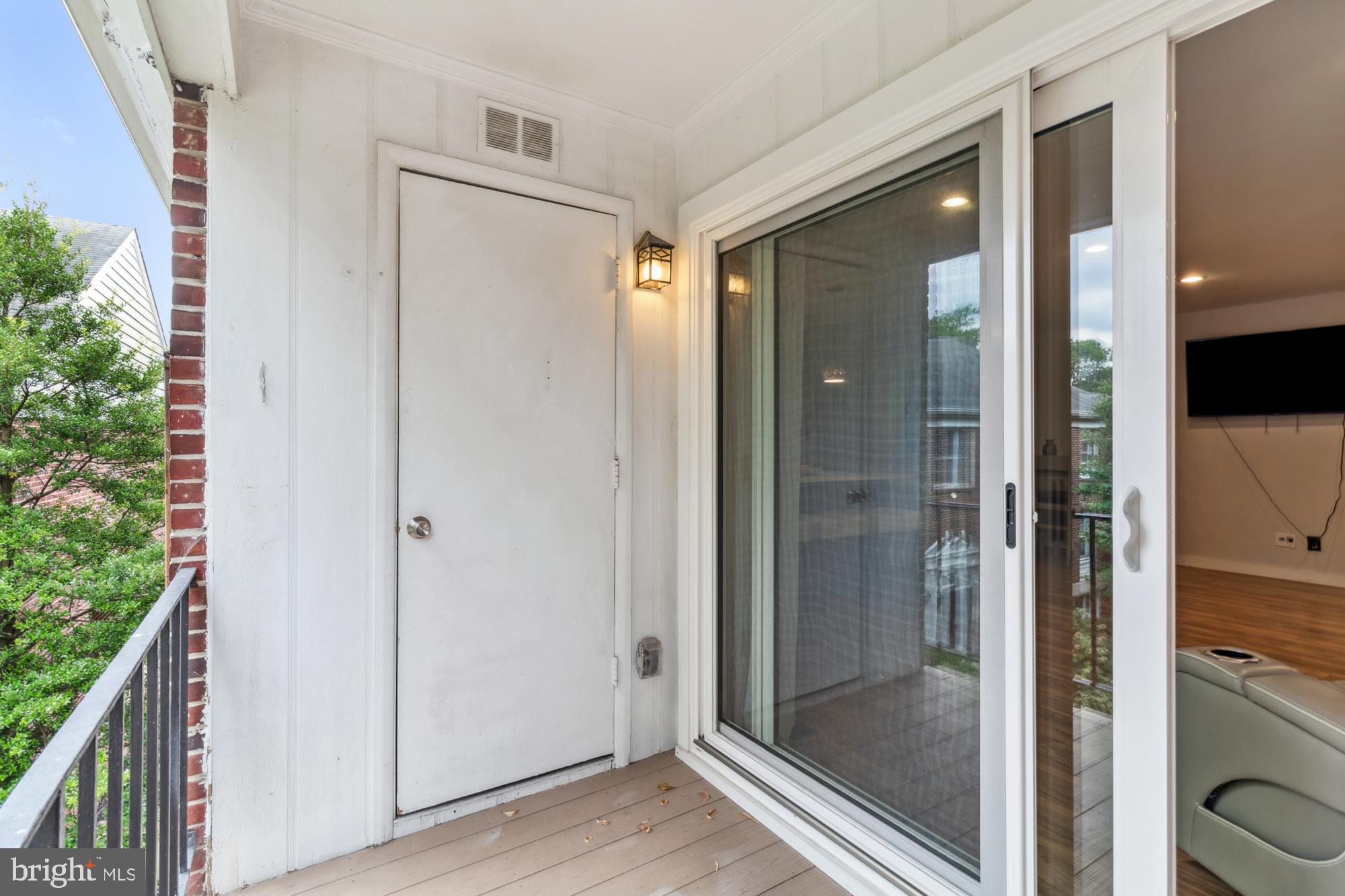 HOMELAND SOUTHWAY - Residential