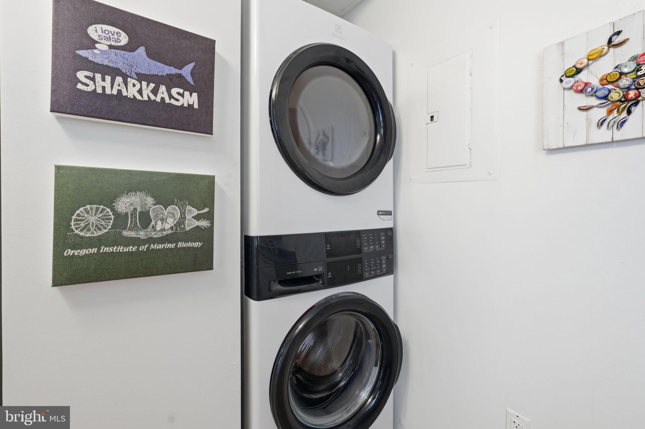 CRESCENT PLAZA - Residential