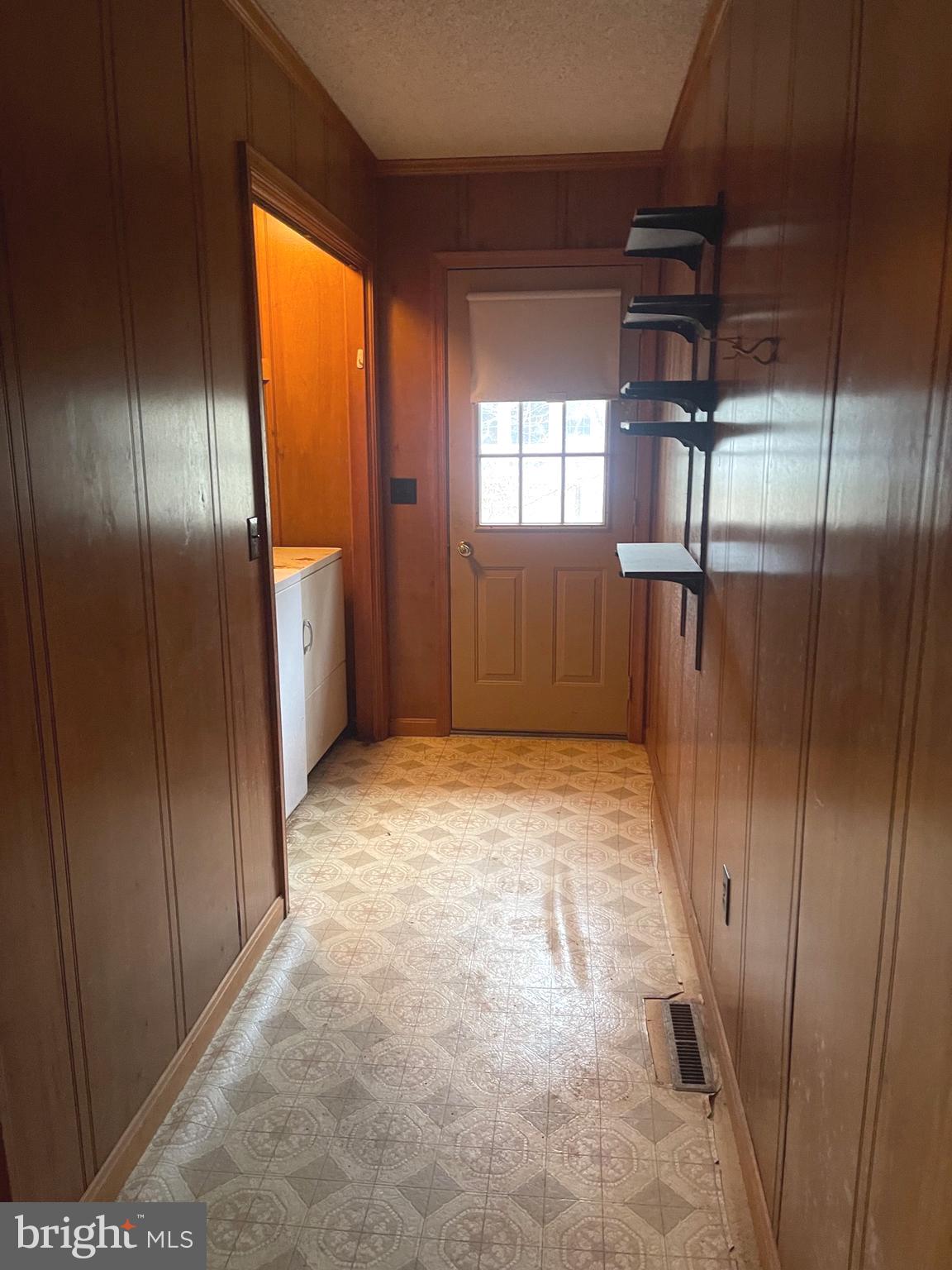 BANKS HARBOR RETREAT - Residential