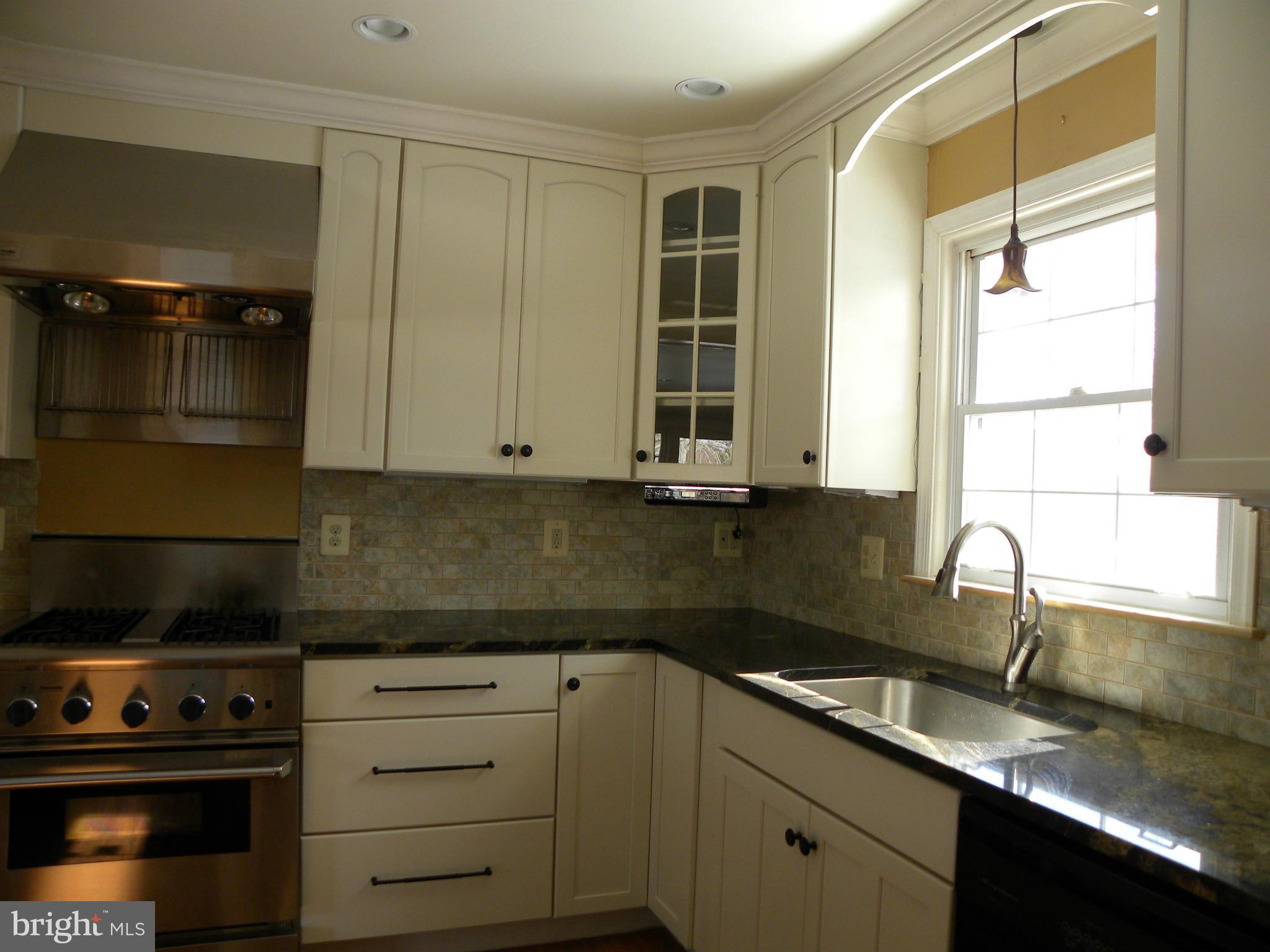 AYRLEE - Residential Lease