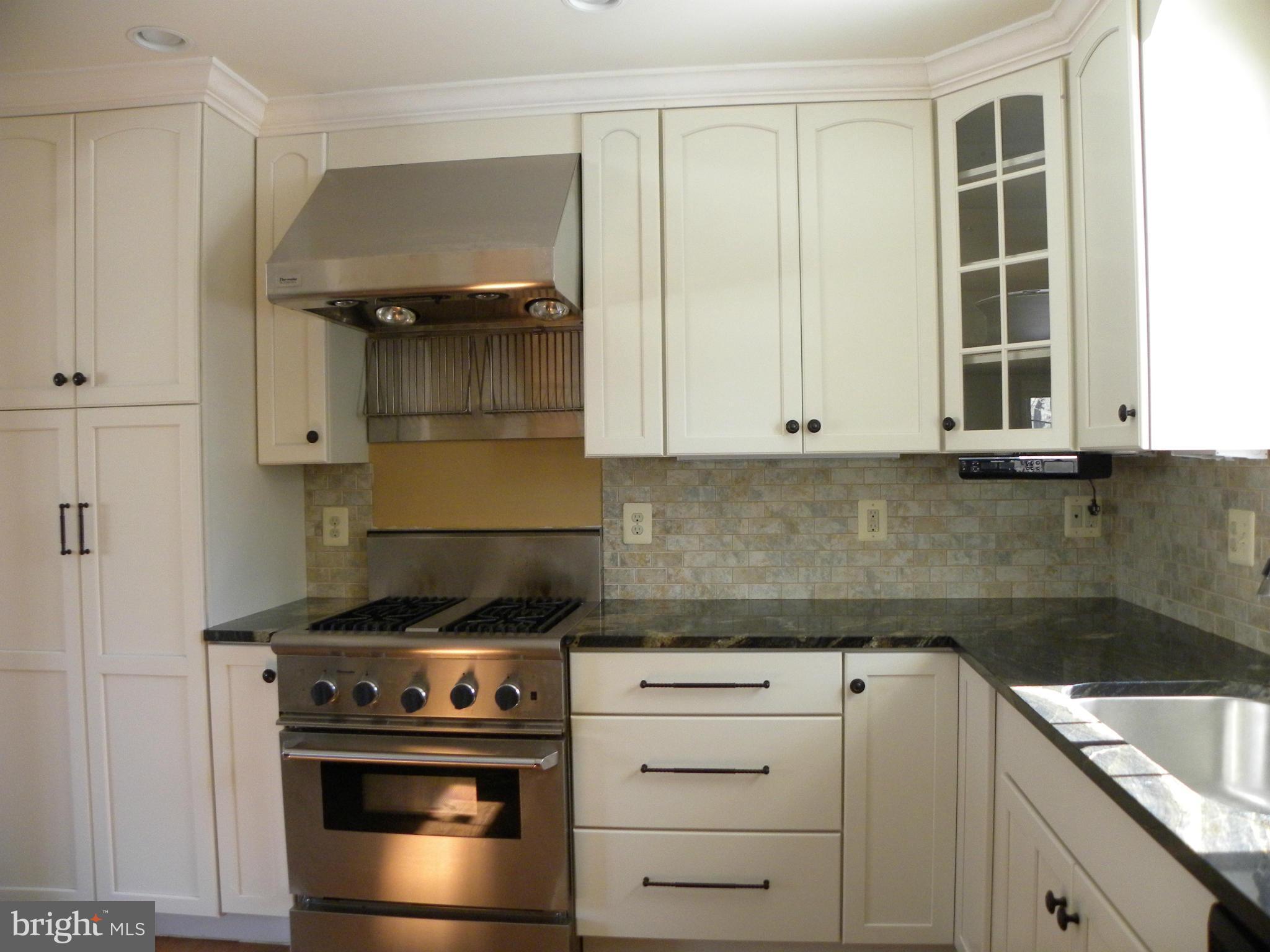 AYRLEE - Residential Lease