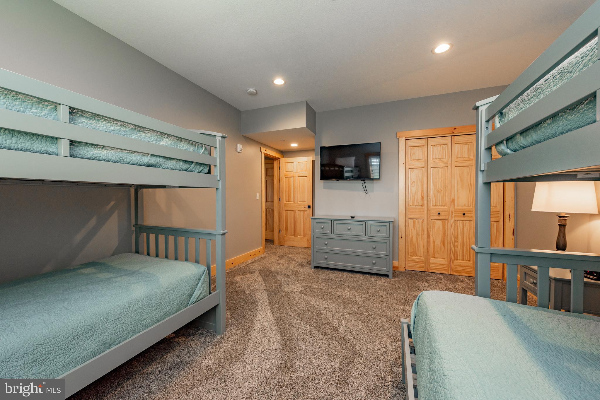 NORTH CAMP - Residential