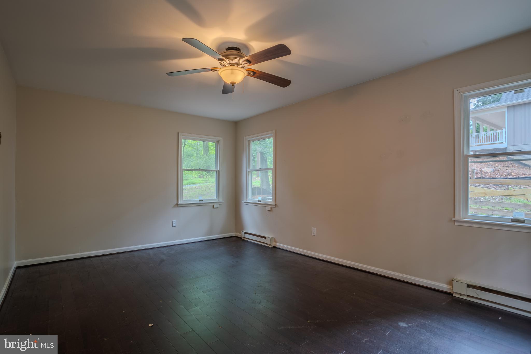 SHANNONDALE - Residential Lease