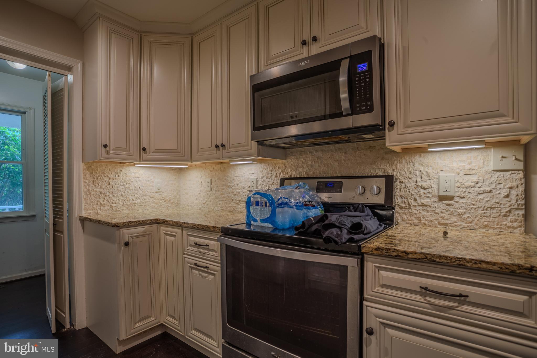 SHANNONDALE - Residential Lease