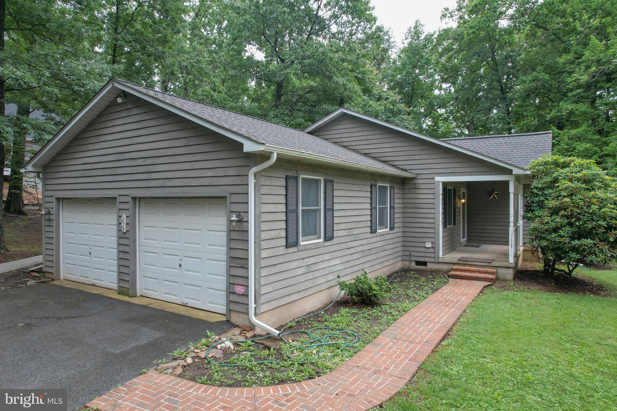 SHANNONDALE - Residential Lease