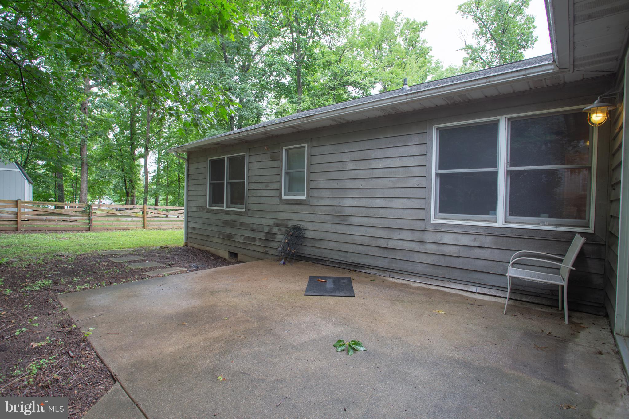 SHANNONDALE - Residential Lease