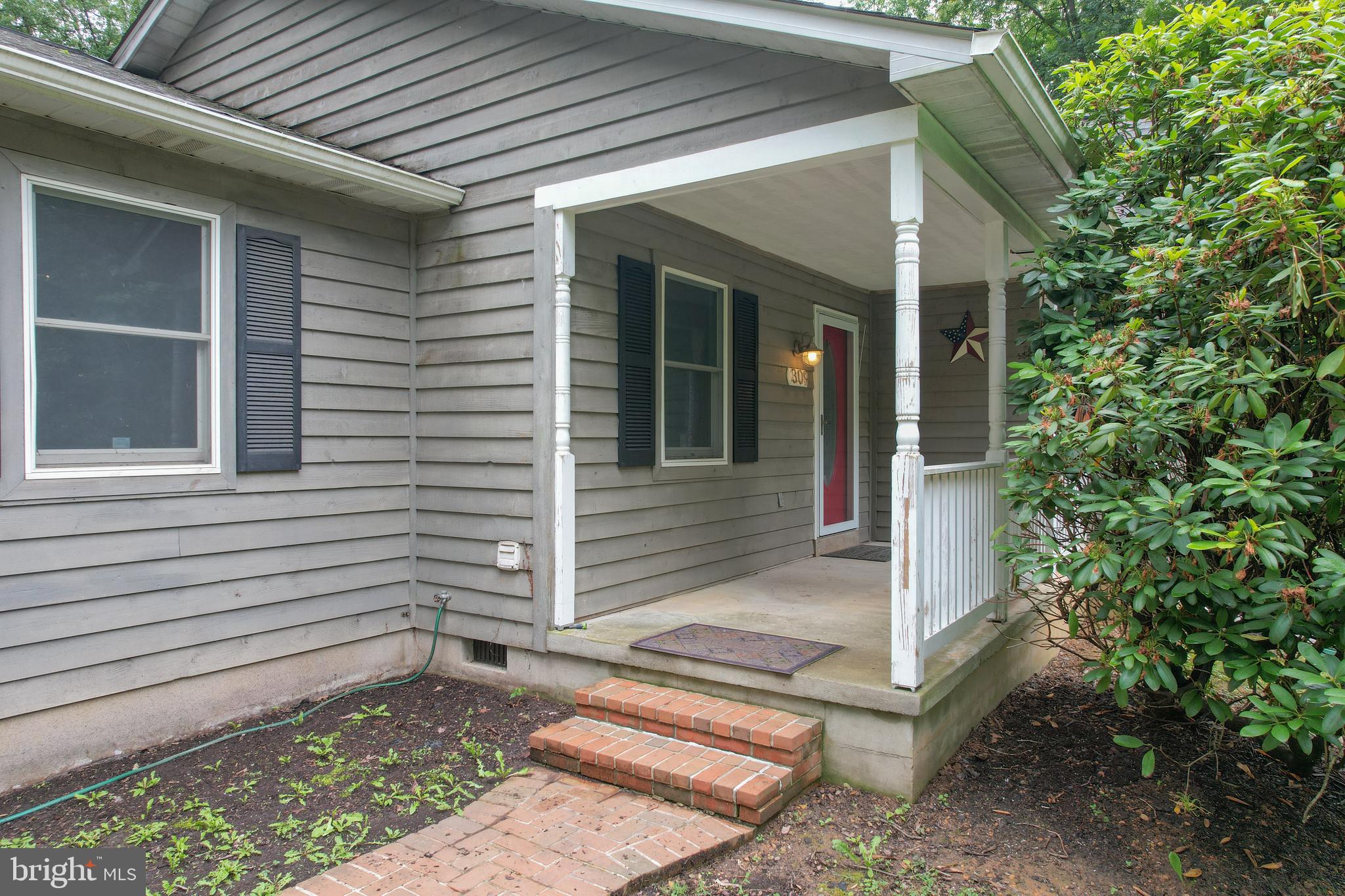 SHANNONDALE - Residential Lease