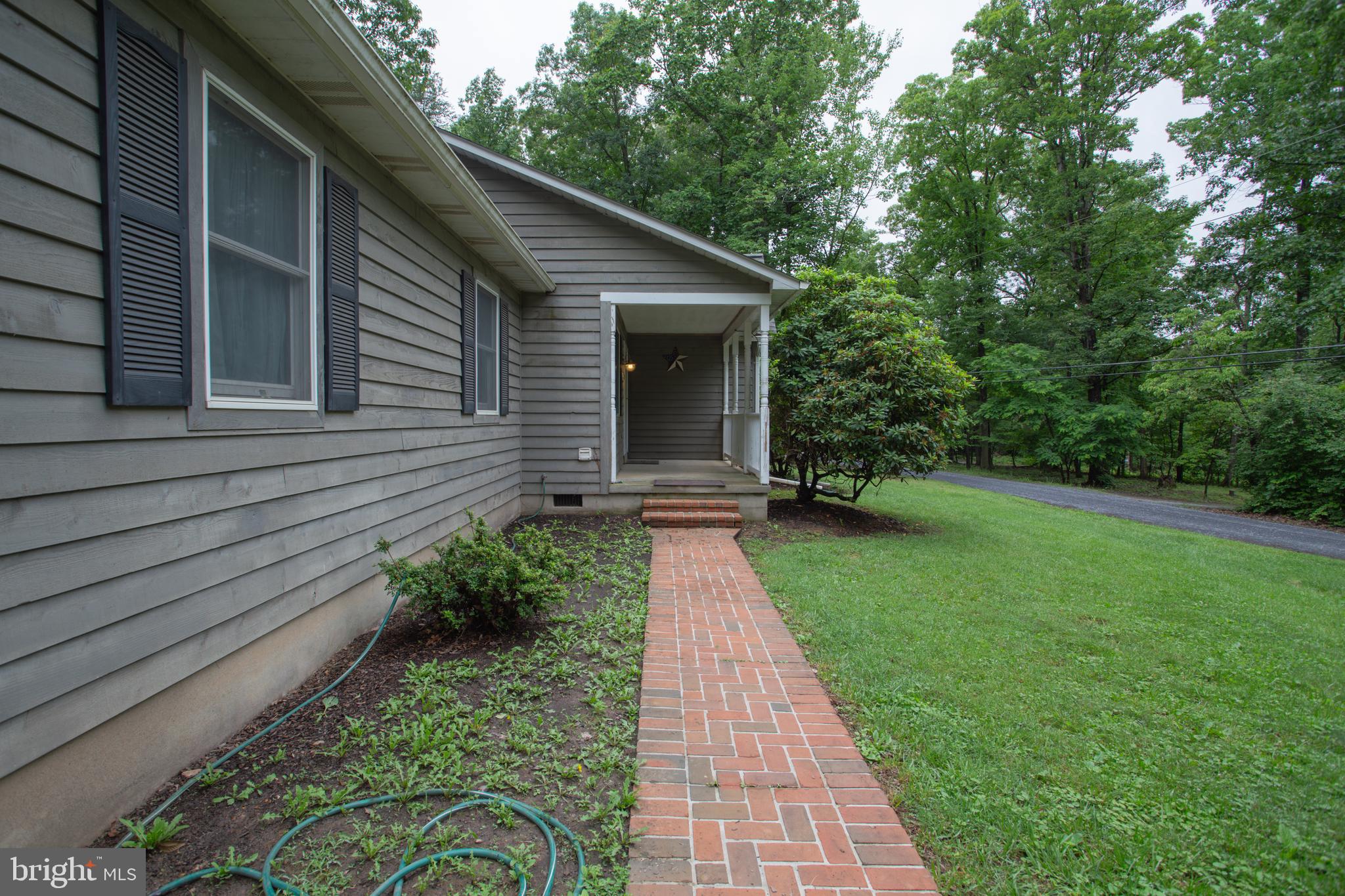 SHANNONDALE - Residential Lease