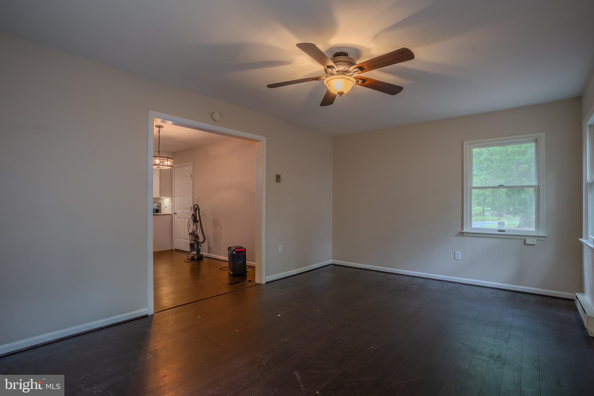 SHANNONDALE - Residential Lease