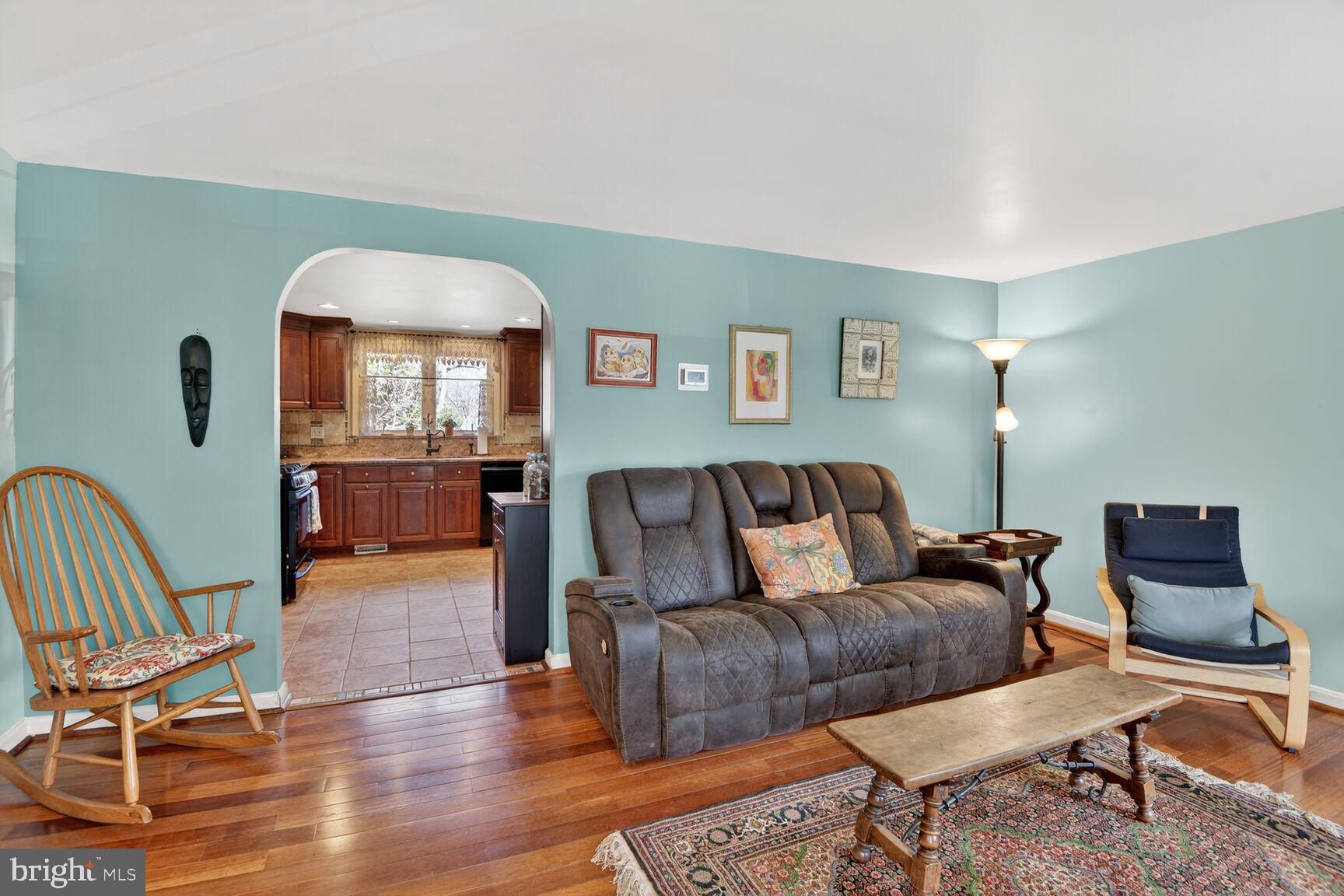 BAY HILLS - Residential