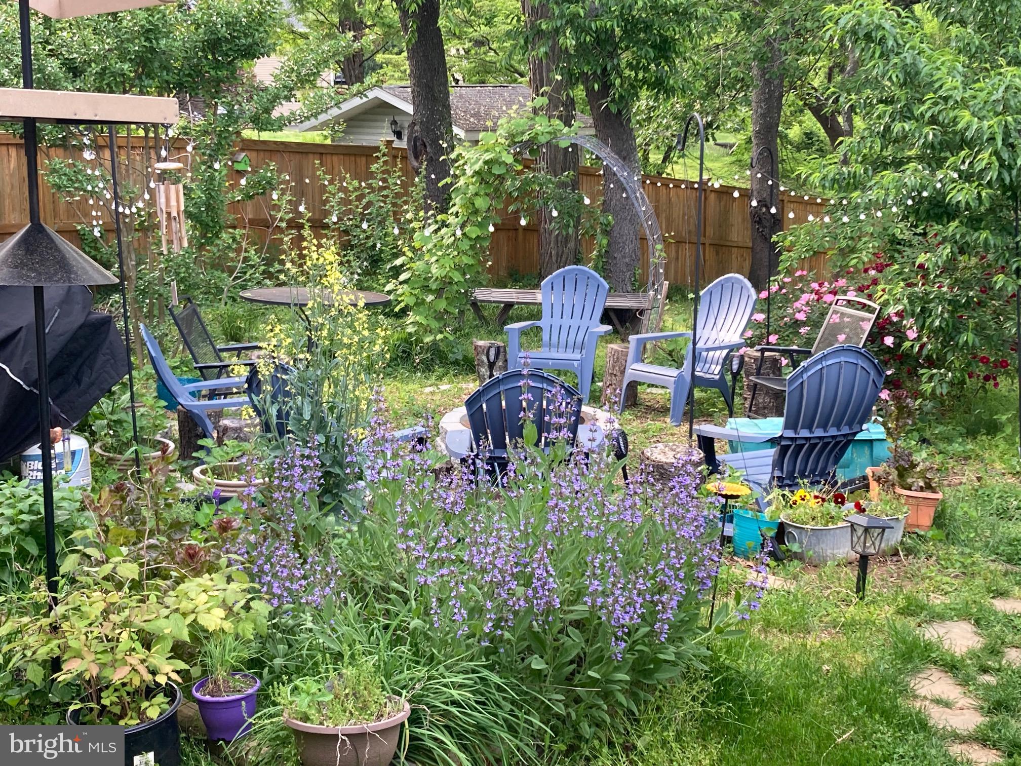 BAY HILLS - Residential