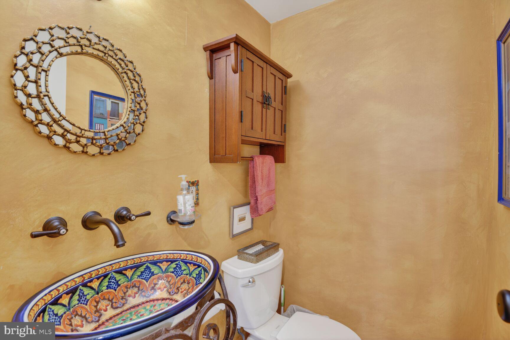 BAY HILLS - Residential