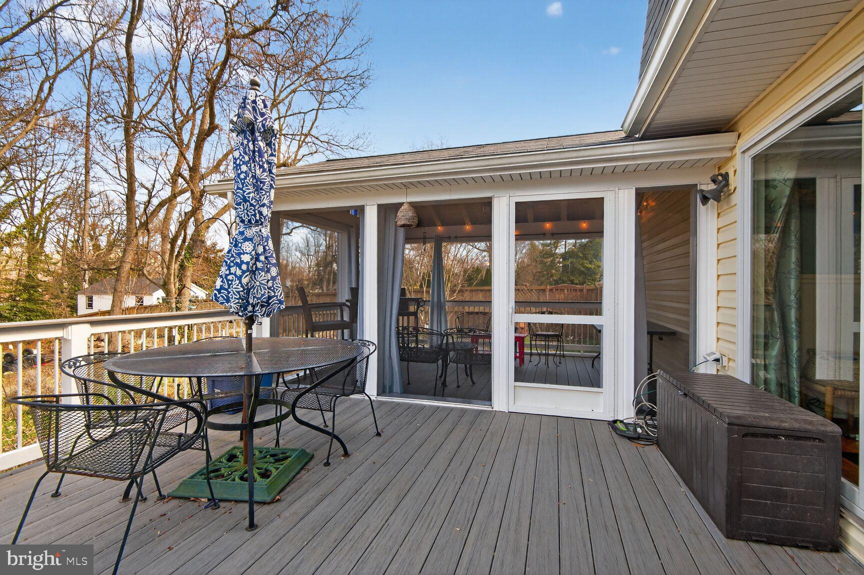 BAY HILLS - Residential