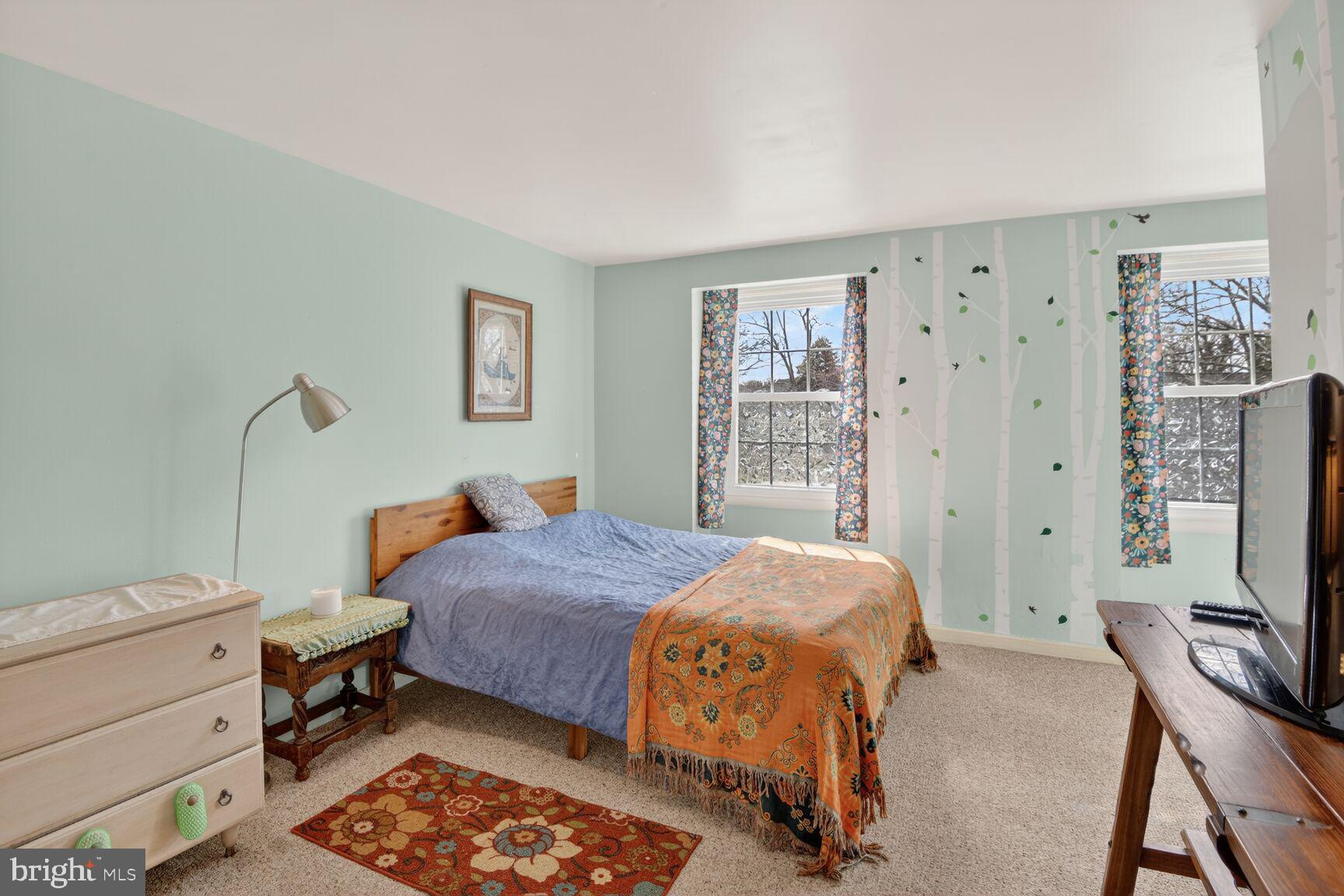 BAY HILLS - Residential