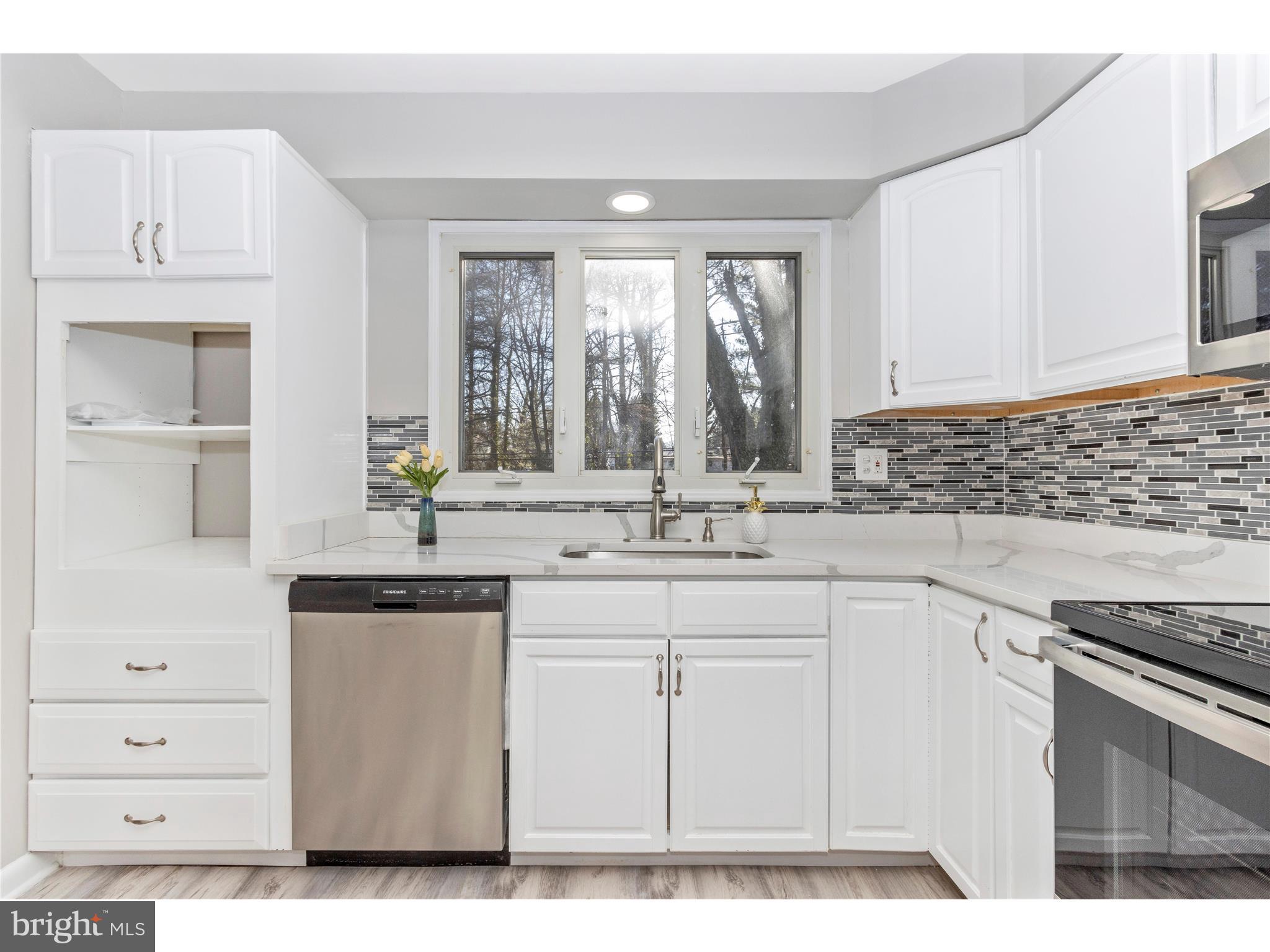 BRINKLEIGH MANOR - Residential